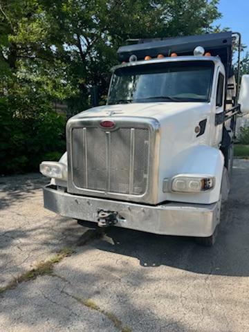 2016 Peterbilt Dump Truck - image 2