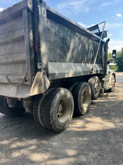 2016 Peterbilt Dump Truck - image 1