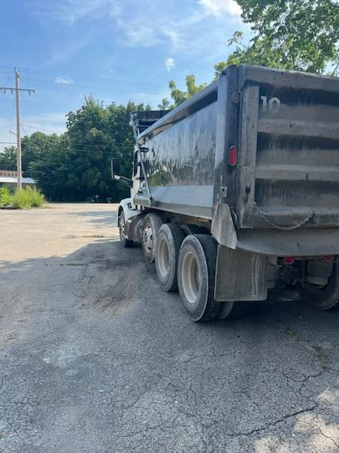 2016 Peterbilt Dump Truck - image 5