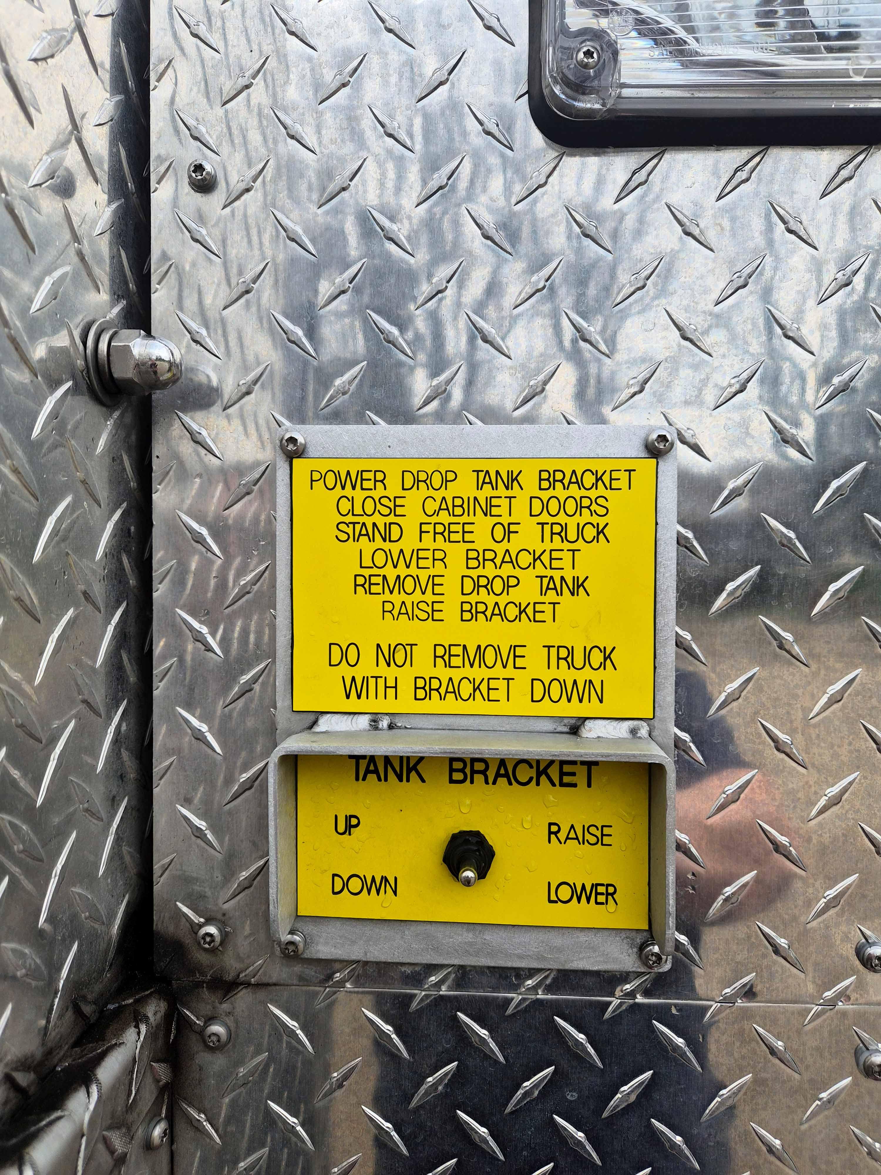 2014 Firovac Freightliner Tanker - image 17