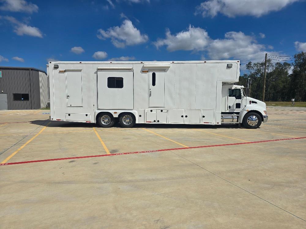 2012 Kenworth Command Center - image 4