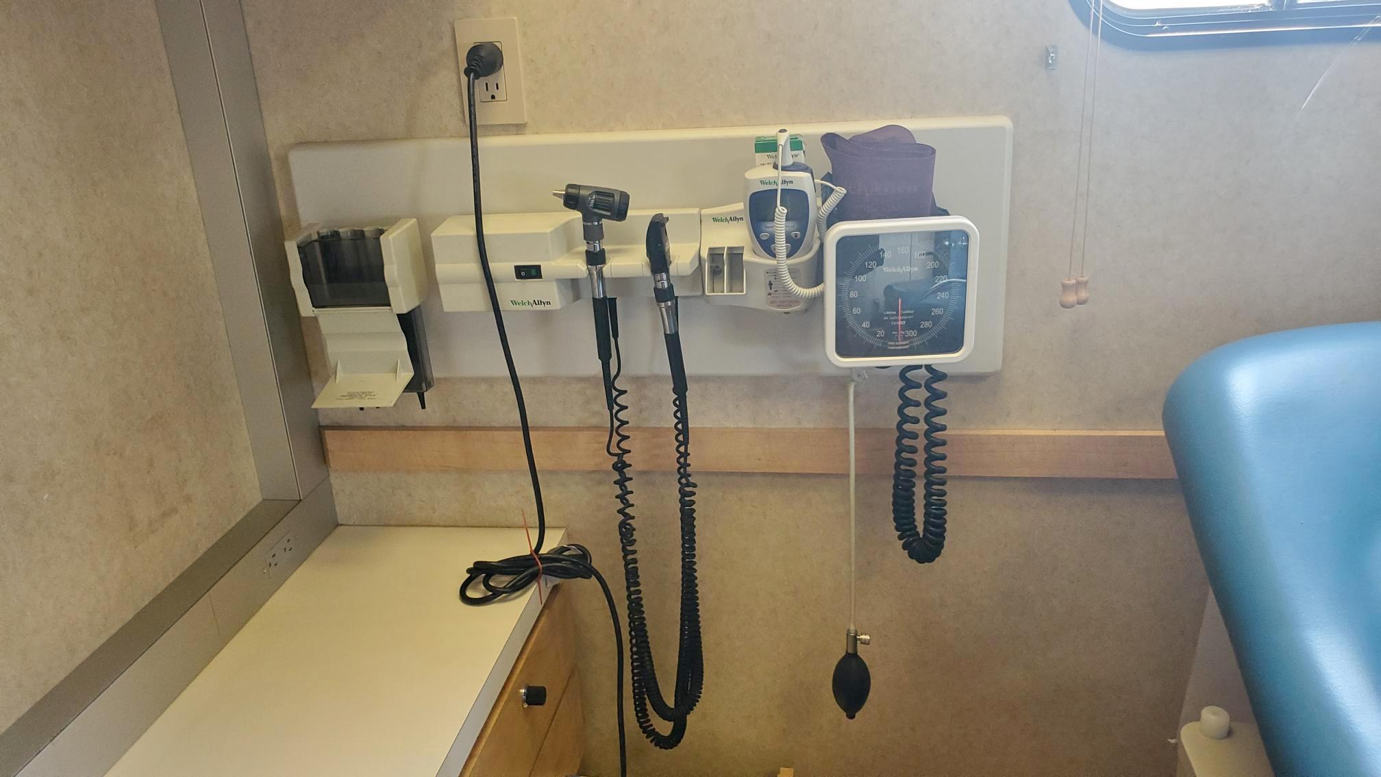 2012 Kenworth Command Center - image 28