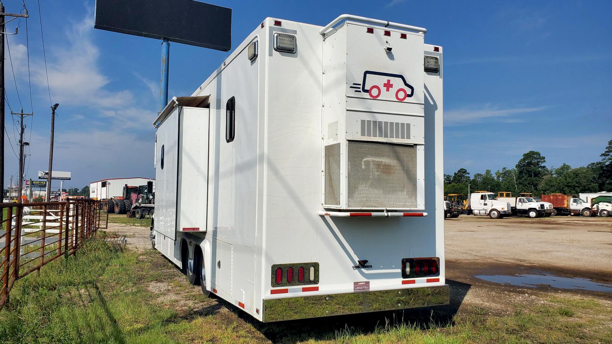 2012 Kenworth Command Center - image 37
