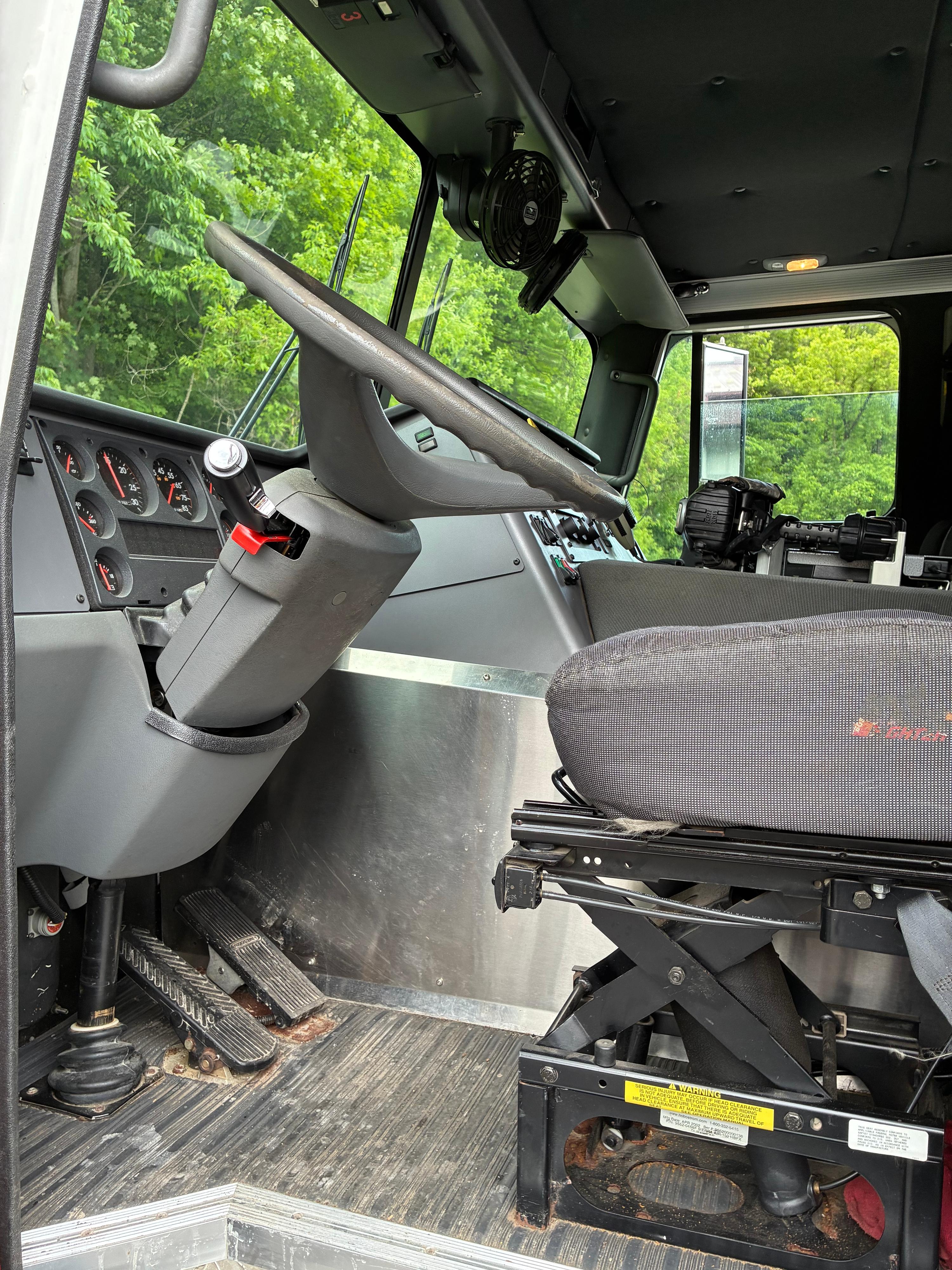 2003 American LaFrance Pumper - image 22