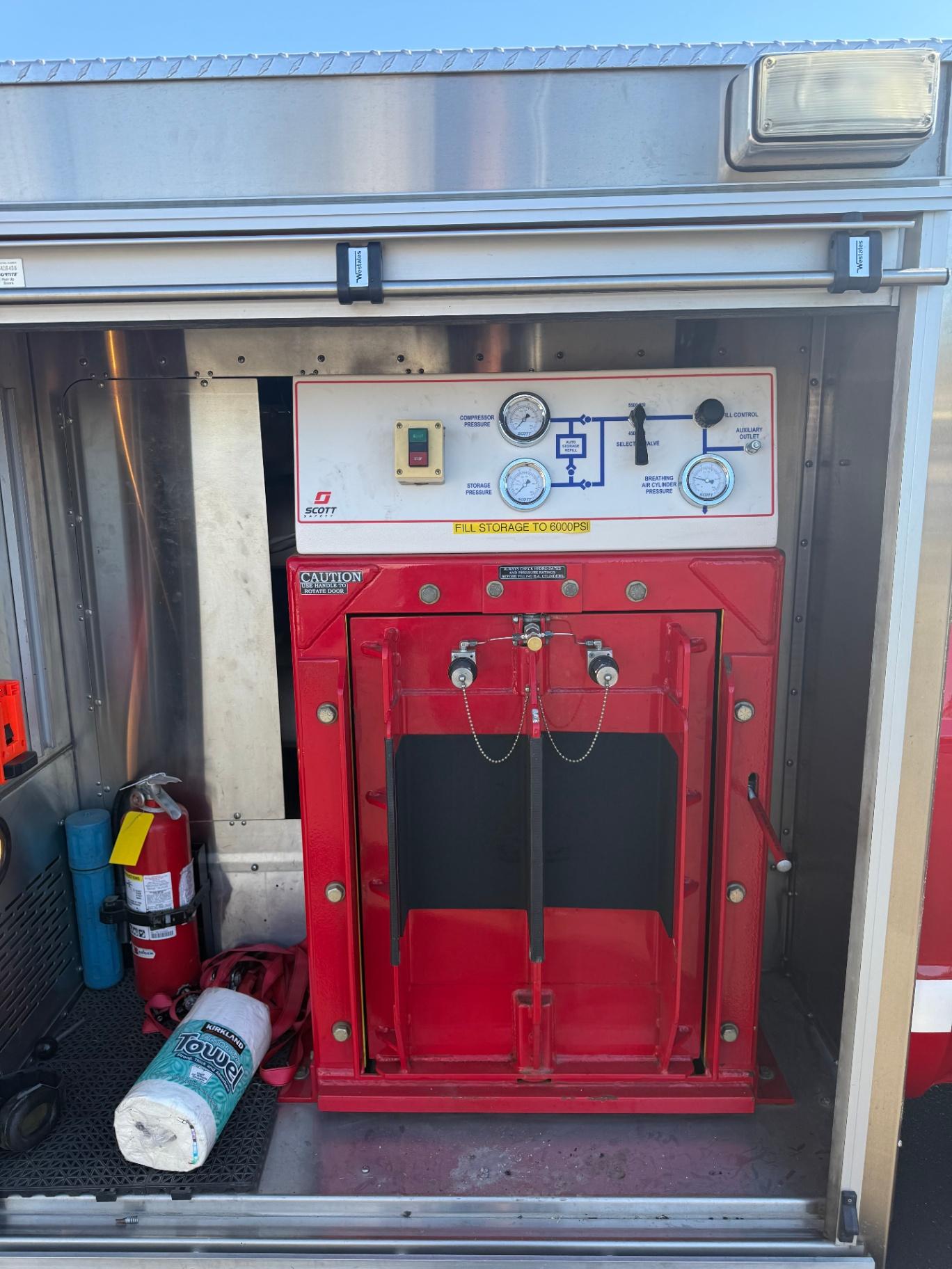 2004 Ford F-550 Westates Mobile SCBA Air Supply / Rehab Unit - image 14