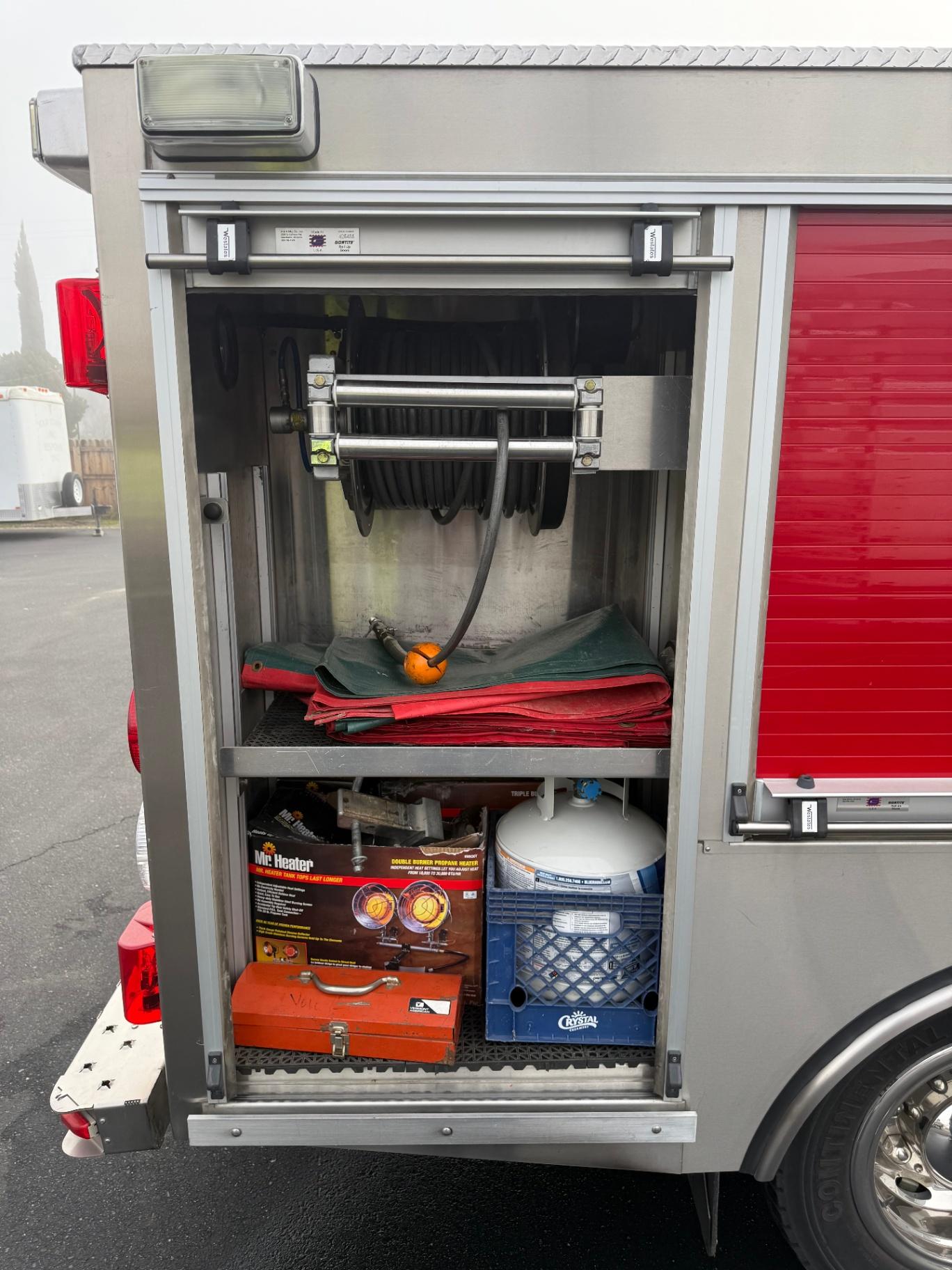 2004 Ford F-550 Westates Mobile SCBA Air Supply / Rehab Unit - image 7