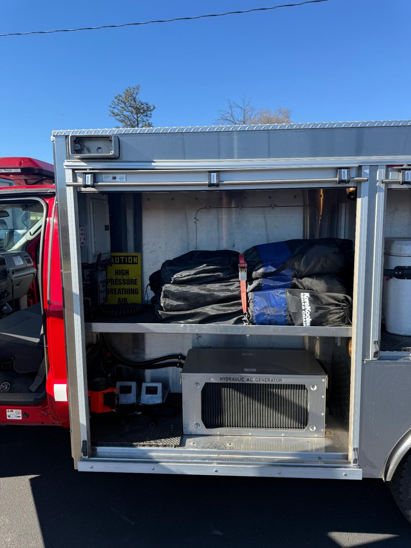2004 Ford F-550 Westates Mobile SCBA Air Supply / Rehab Unit - image 31