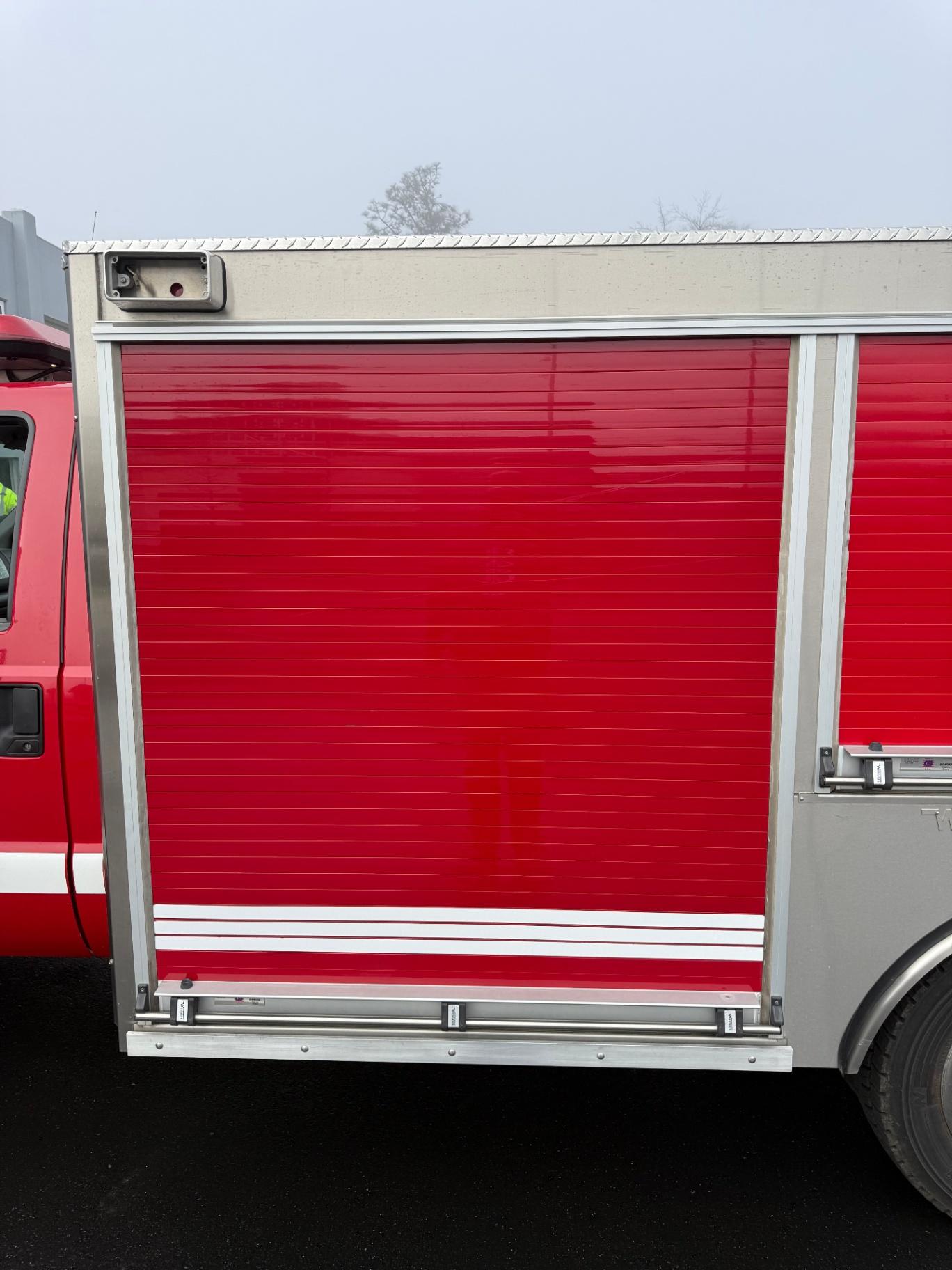 2004 Ford F-550 Westates Mobile SCBA Air Supply / Rehab Unit - image 18