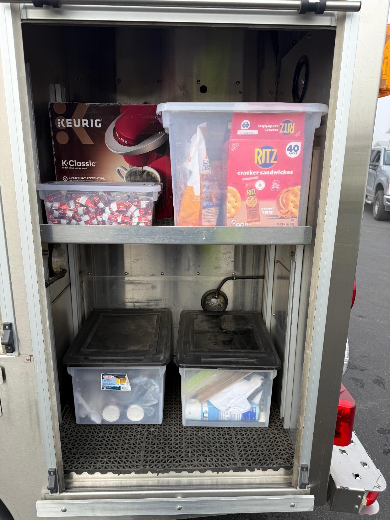 2004 Ford F-550 Westates Mobile SCBA Air Supply / Rehab Unit - image 23