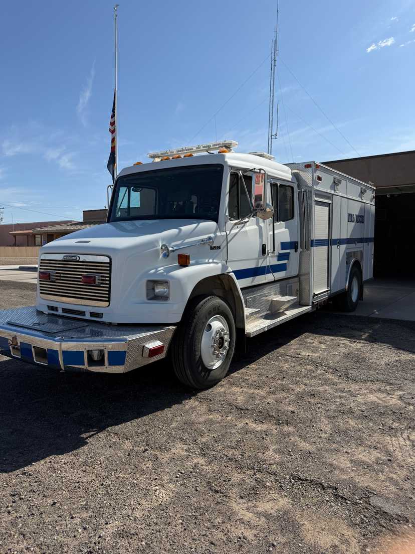 1999 Freightliner FL80 Heavy Rescue — photo 2