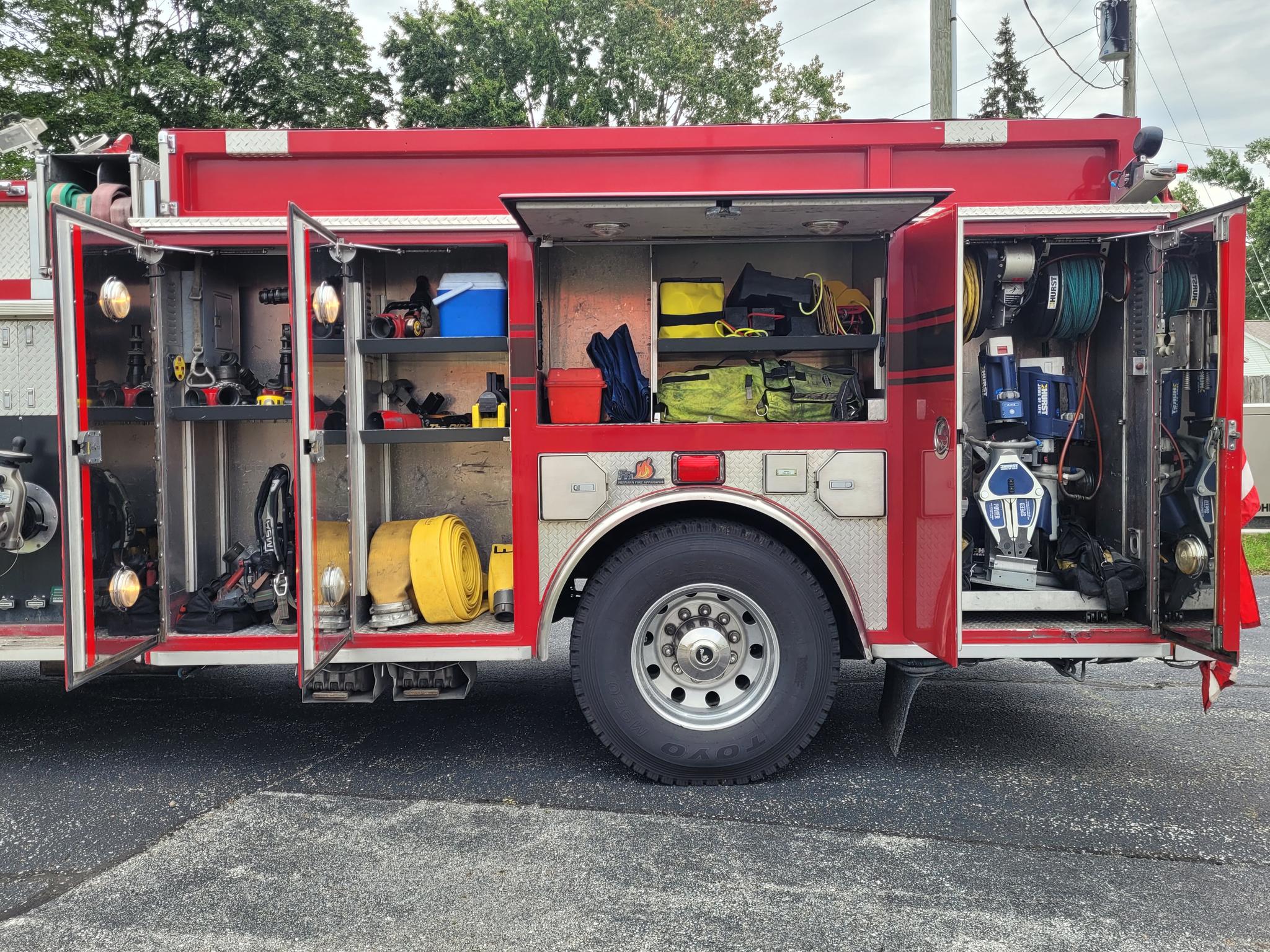 1999 Ferrara Inferno Pumper Tanker - image 5