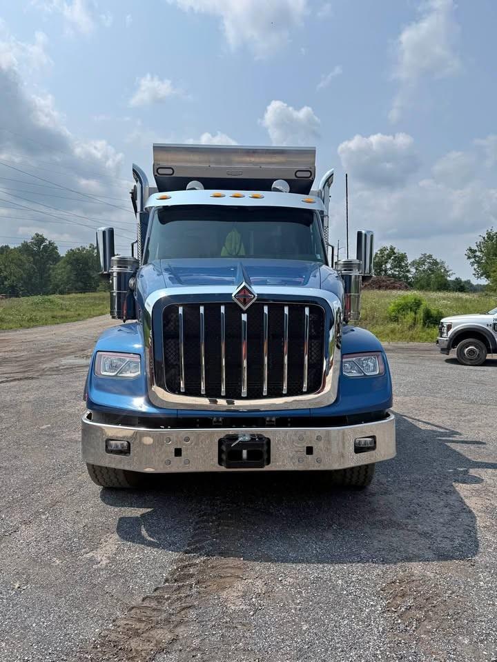 2025 International HX Dump Truck - image 4