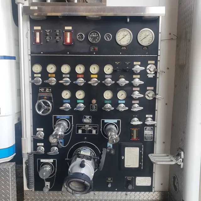 1994 Freightliner Wildland Unit — photo 6