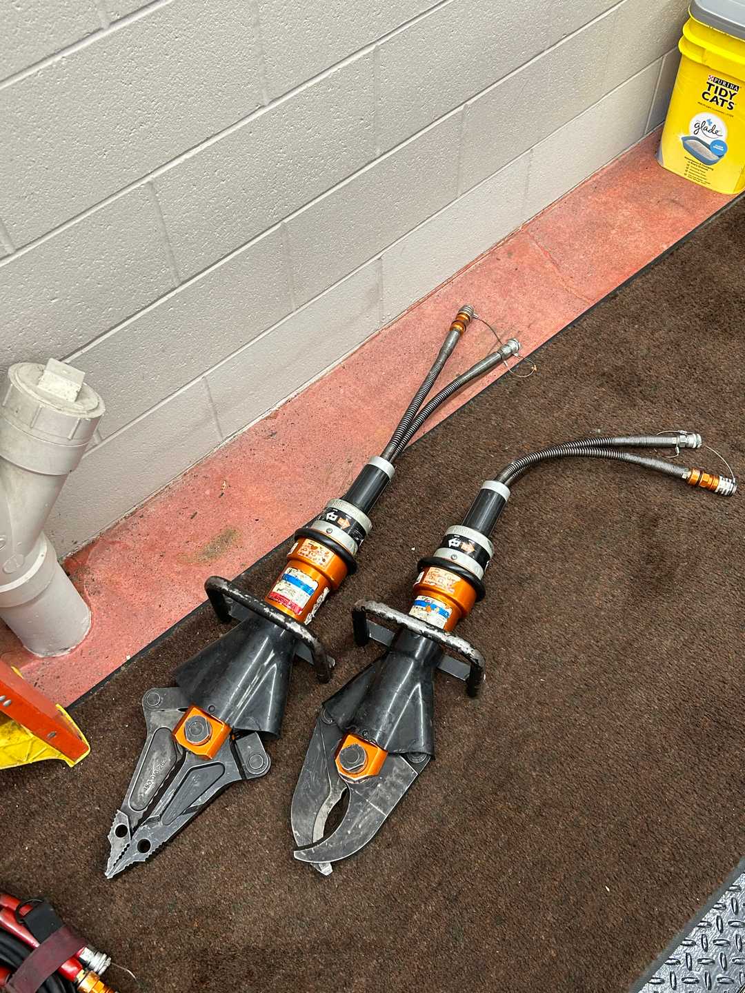 Holmatro Rescue Tools (Combi Tool & Cutter)