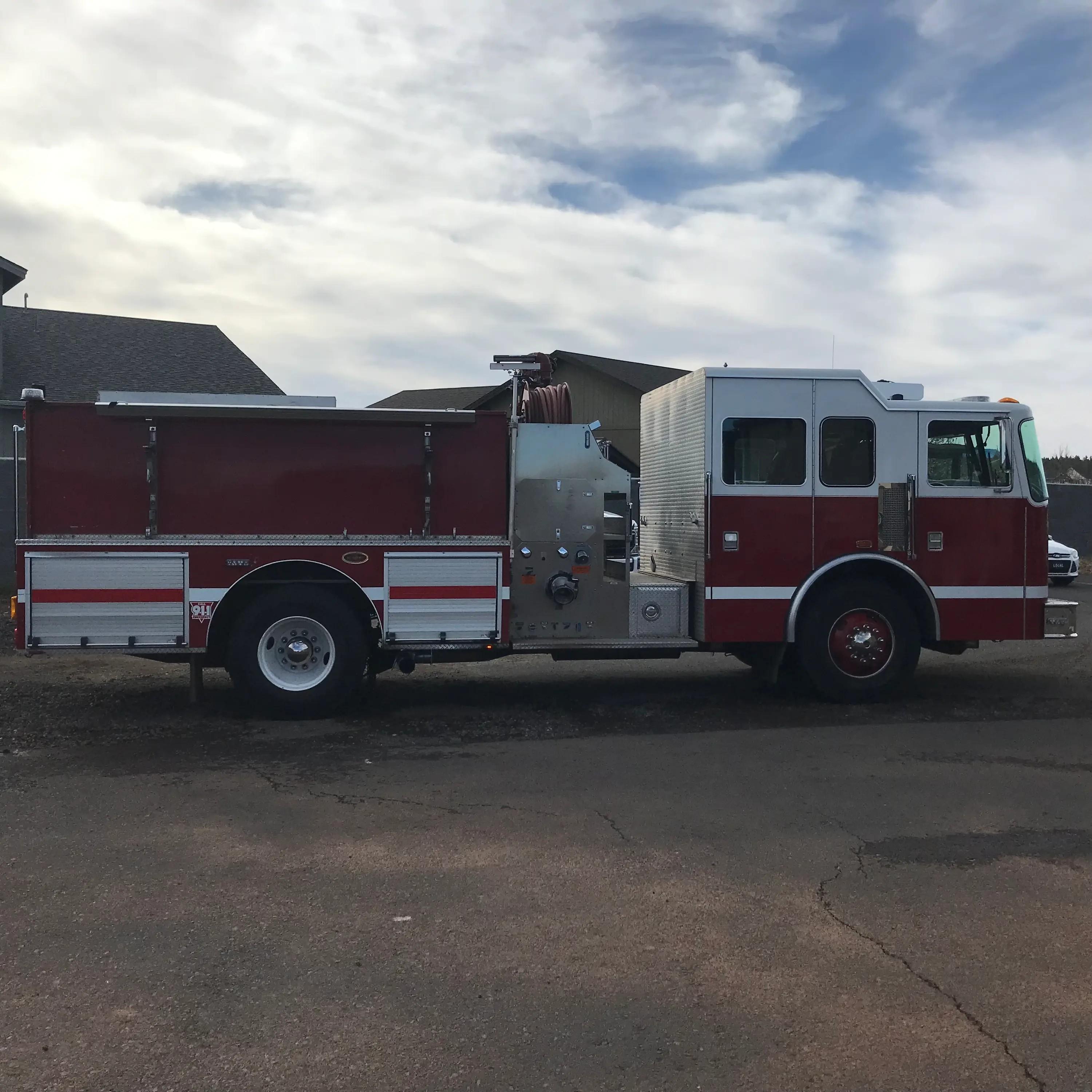 2005 KME Pumper - image 4