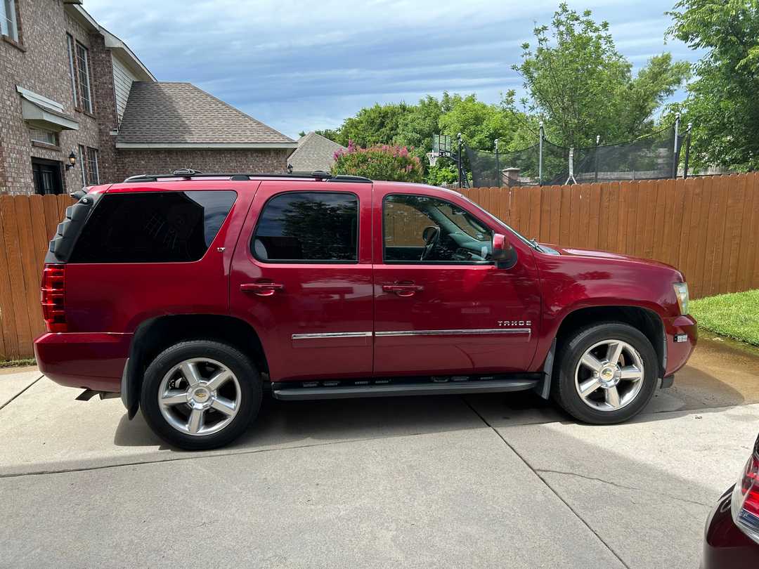 2011 Chevrolet Tahoe 4x4 Command Unit