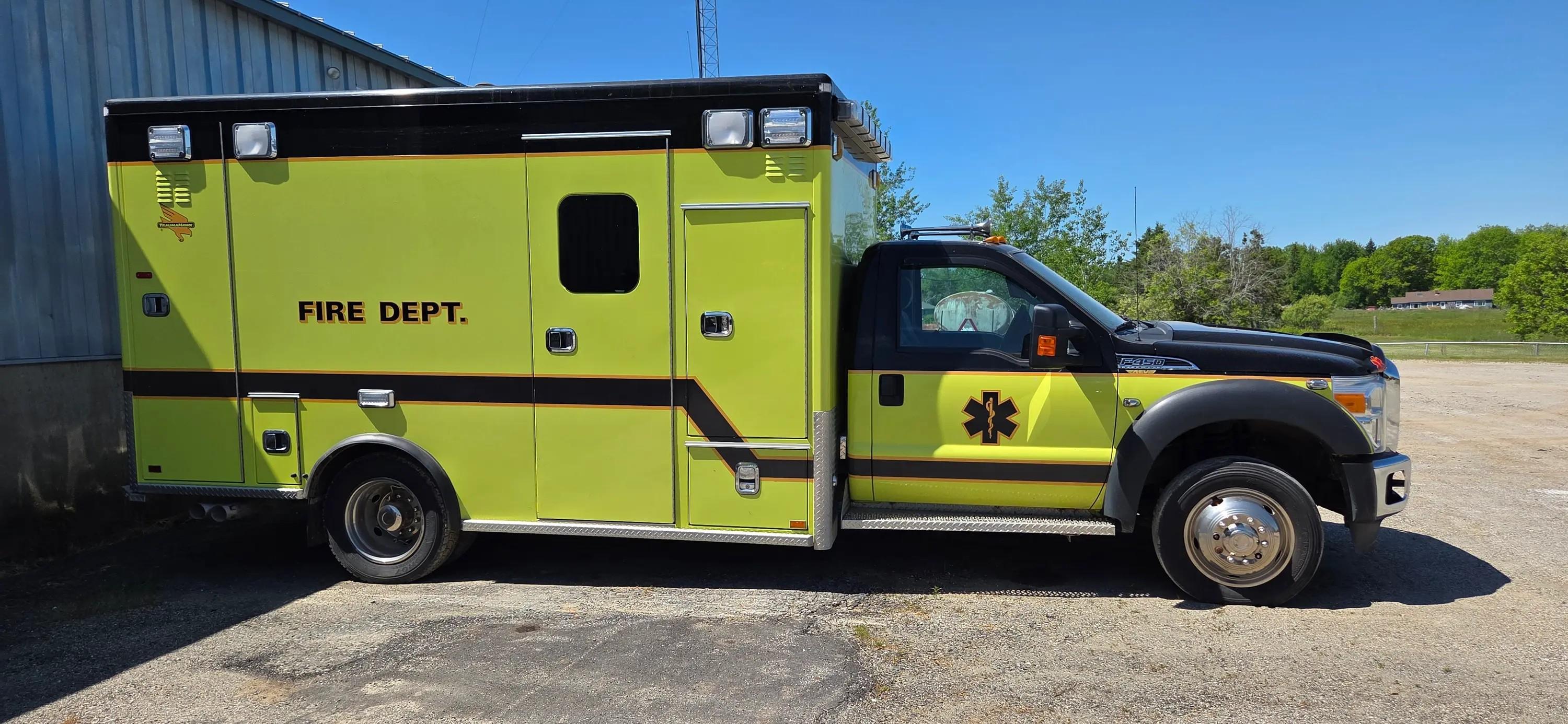2015 AEV Ford 4x4 Type I Ambulance - image 2