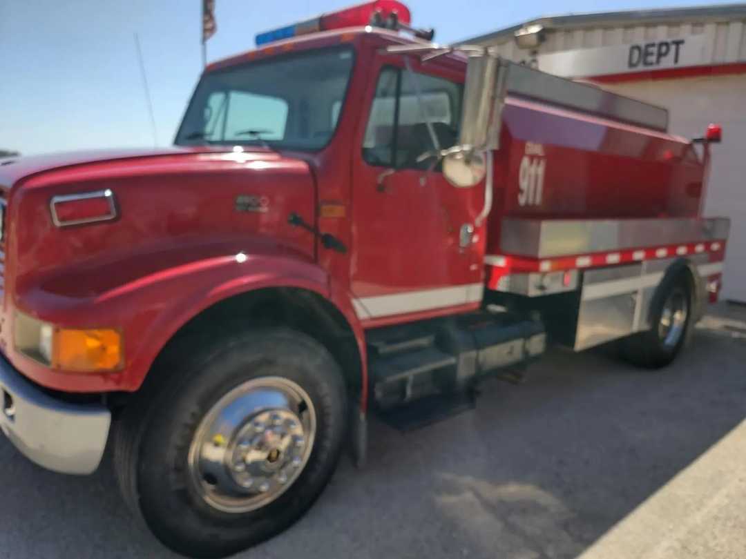 2000 International Tanker