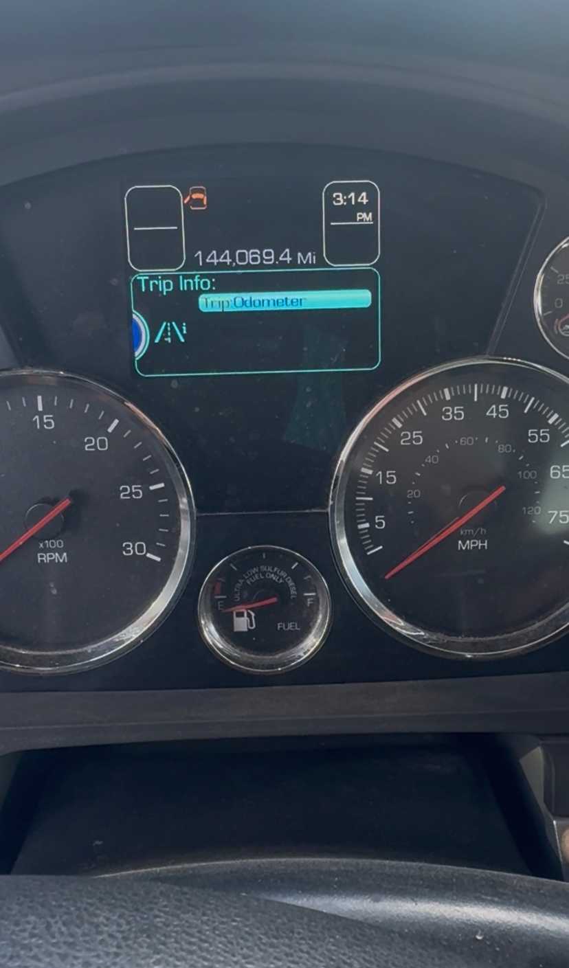 2020 Kenworth T880 Dump Truck — photo 7