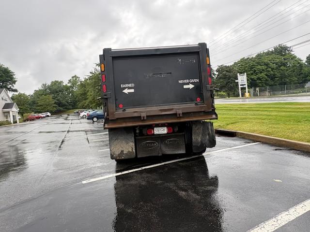 2023 Kenworth T800 Dump Truck - image 7