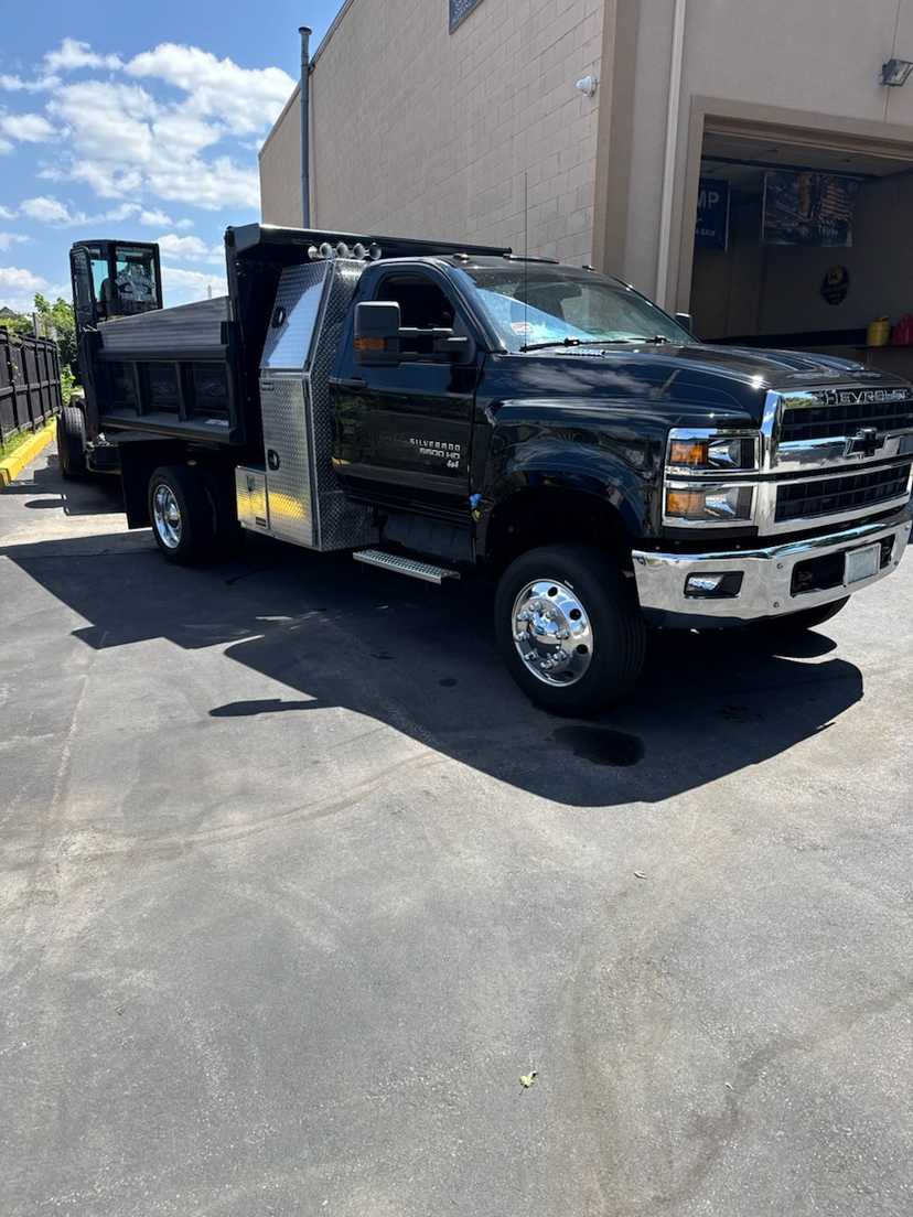 2022 Chevrolet 5500HD 4x4 Dump Truck