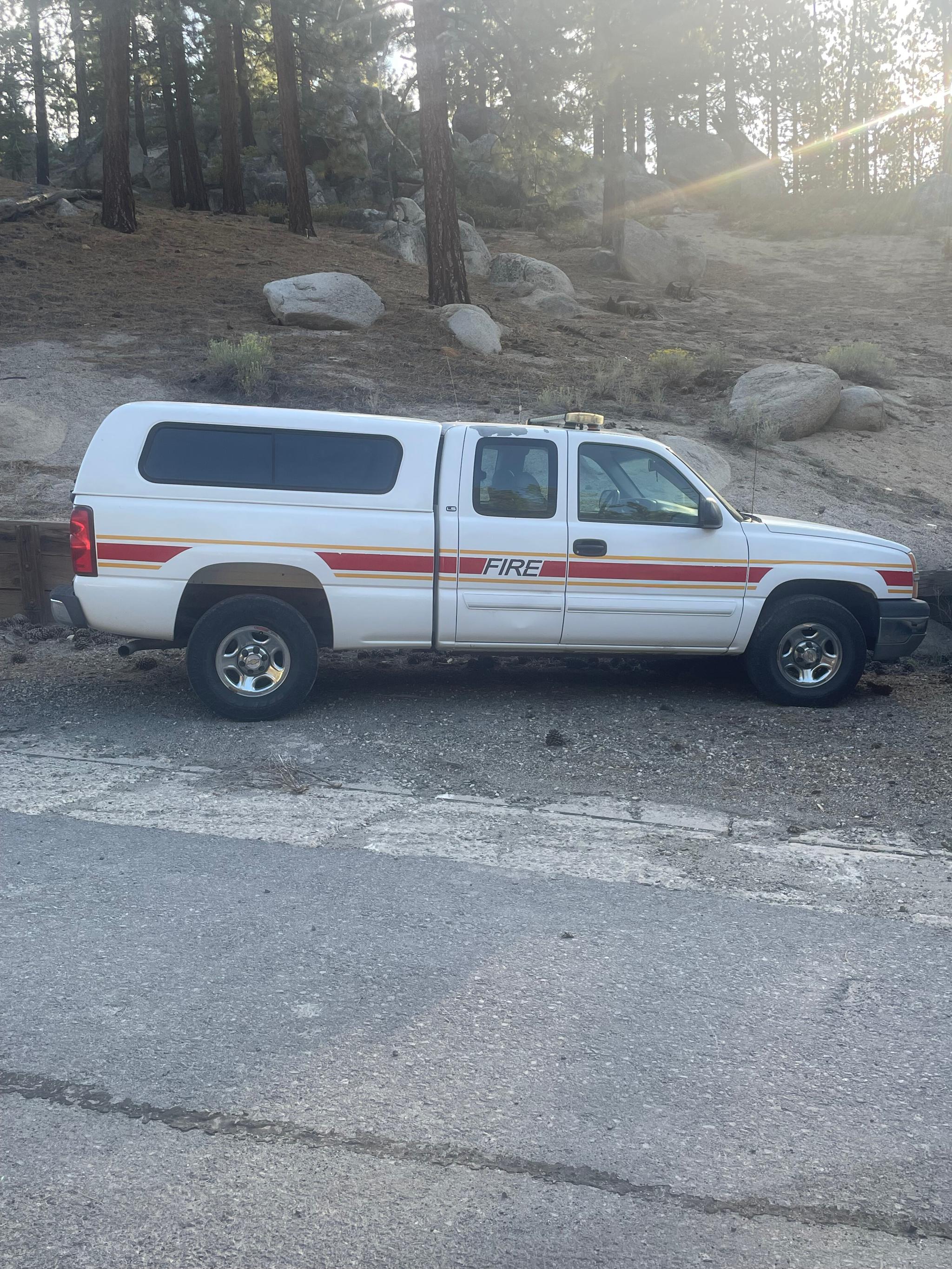 2003 Chevrolet Silverado 1500 4x4 Command Truck - image 1