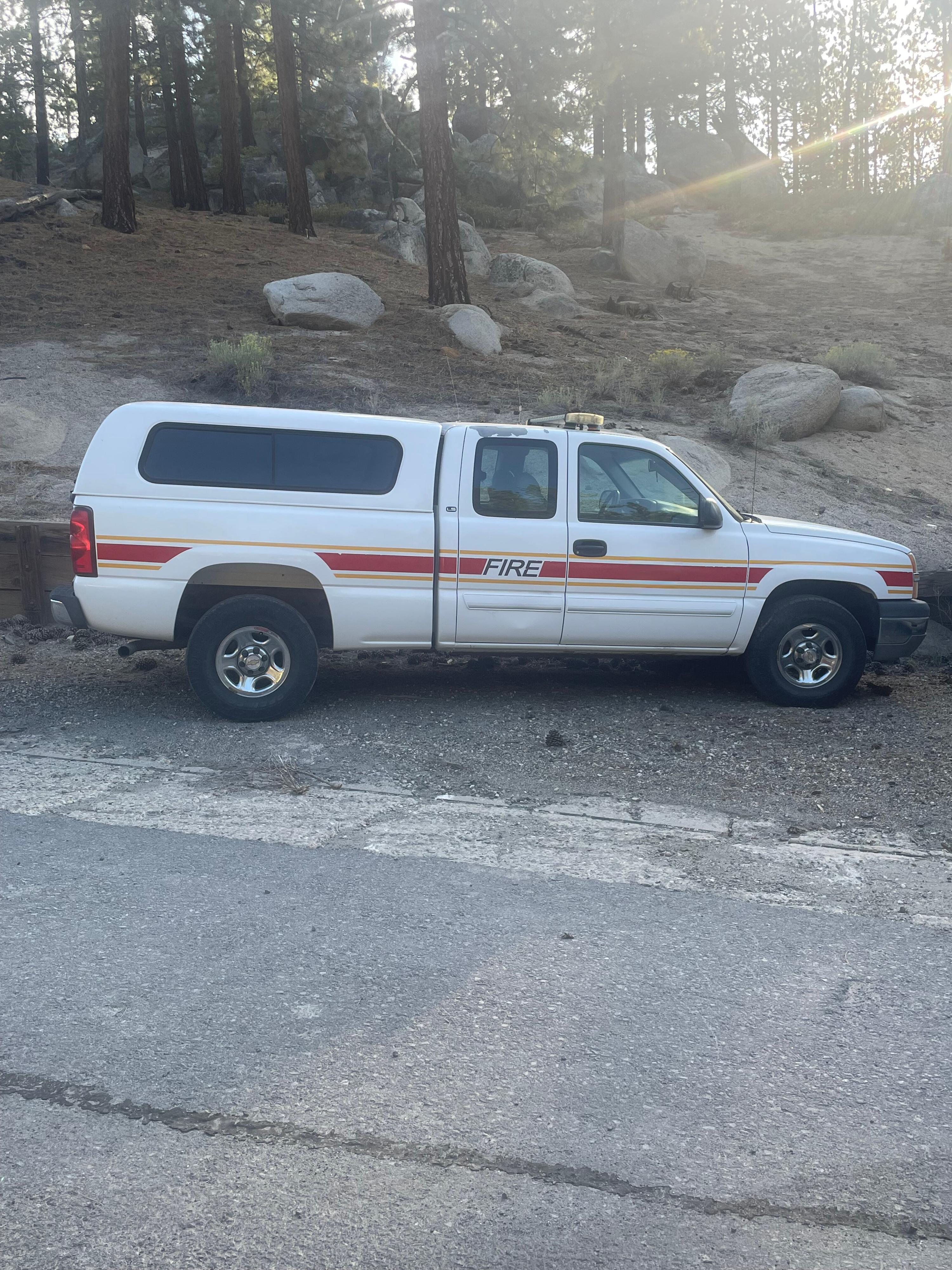 2003 Chevrolet Silverado 1500 4x4 Command Truck - image 1