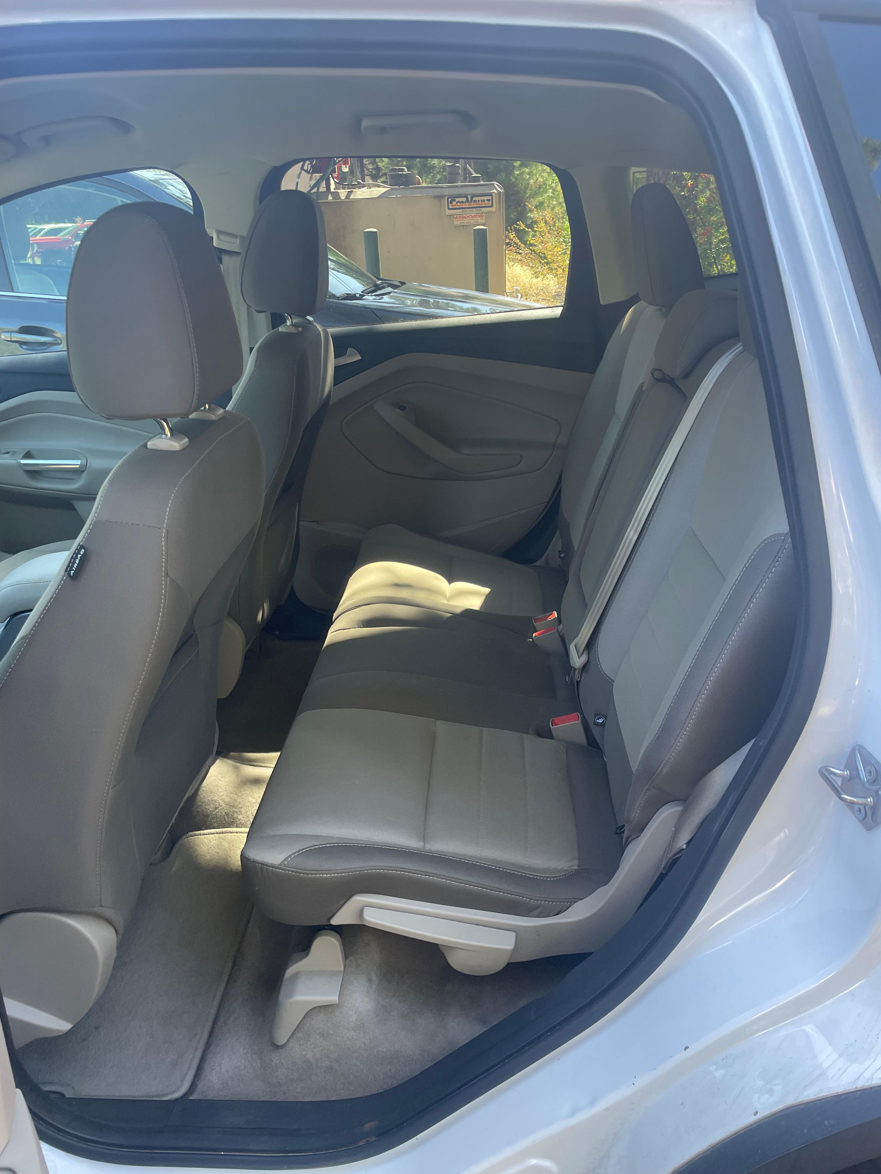 2016 Ford Escape SE AWD - image 4