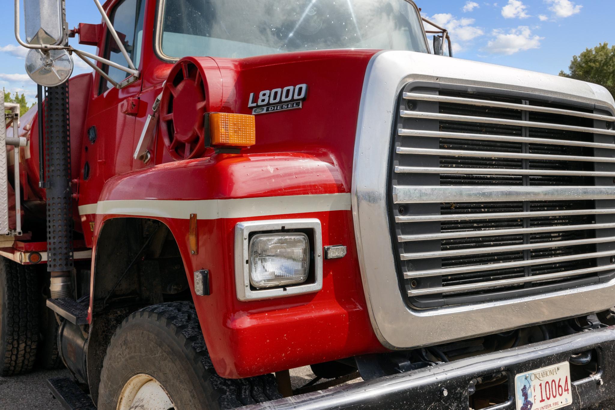 1997 Ford L8000 Pumper Tanker - image 11