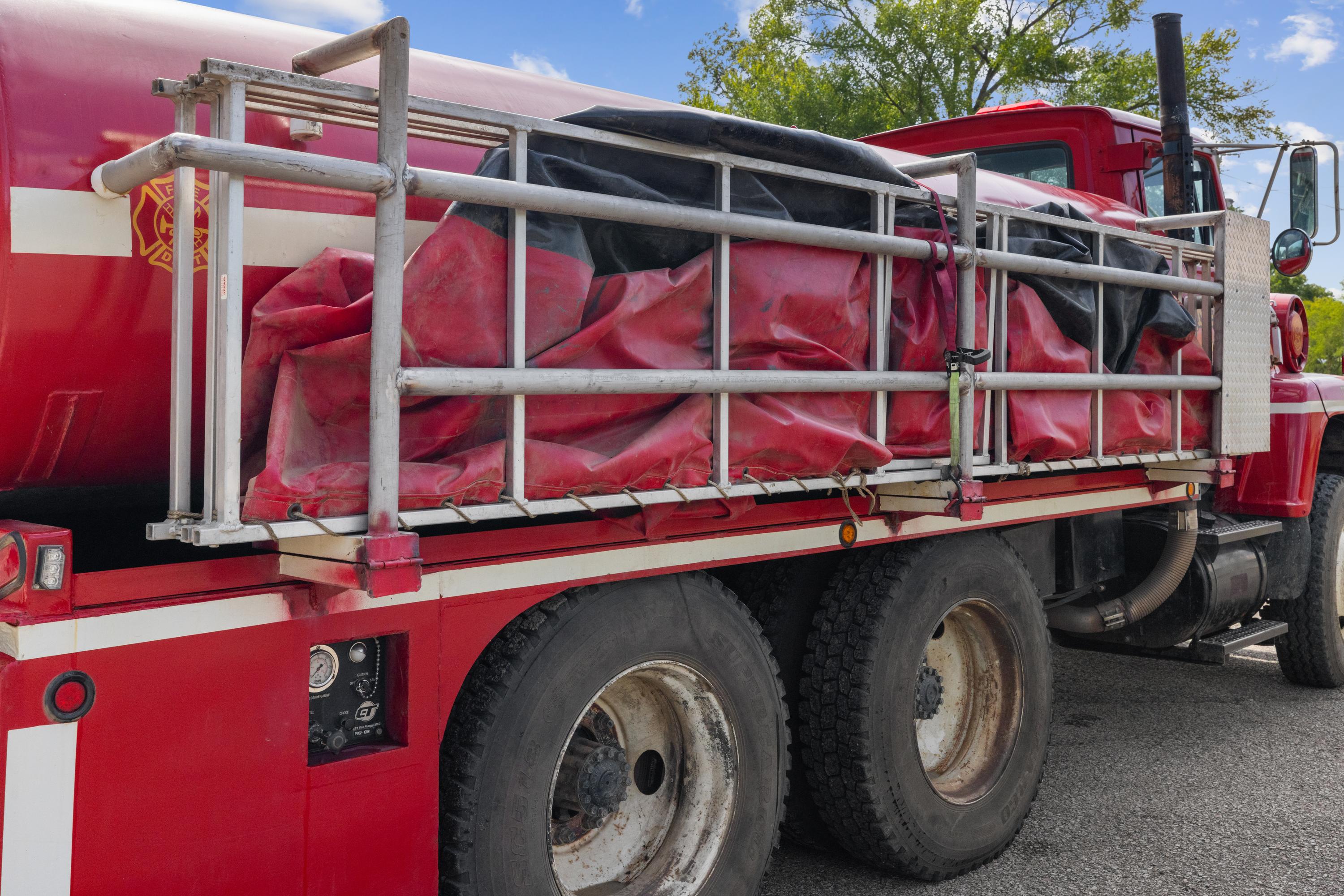 1997 Ford L8000 Pumper Tanker - image 14