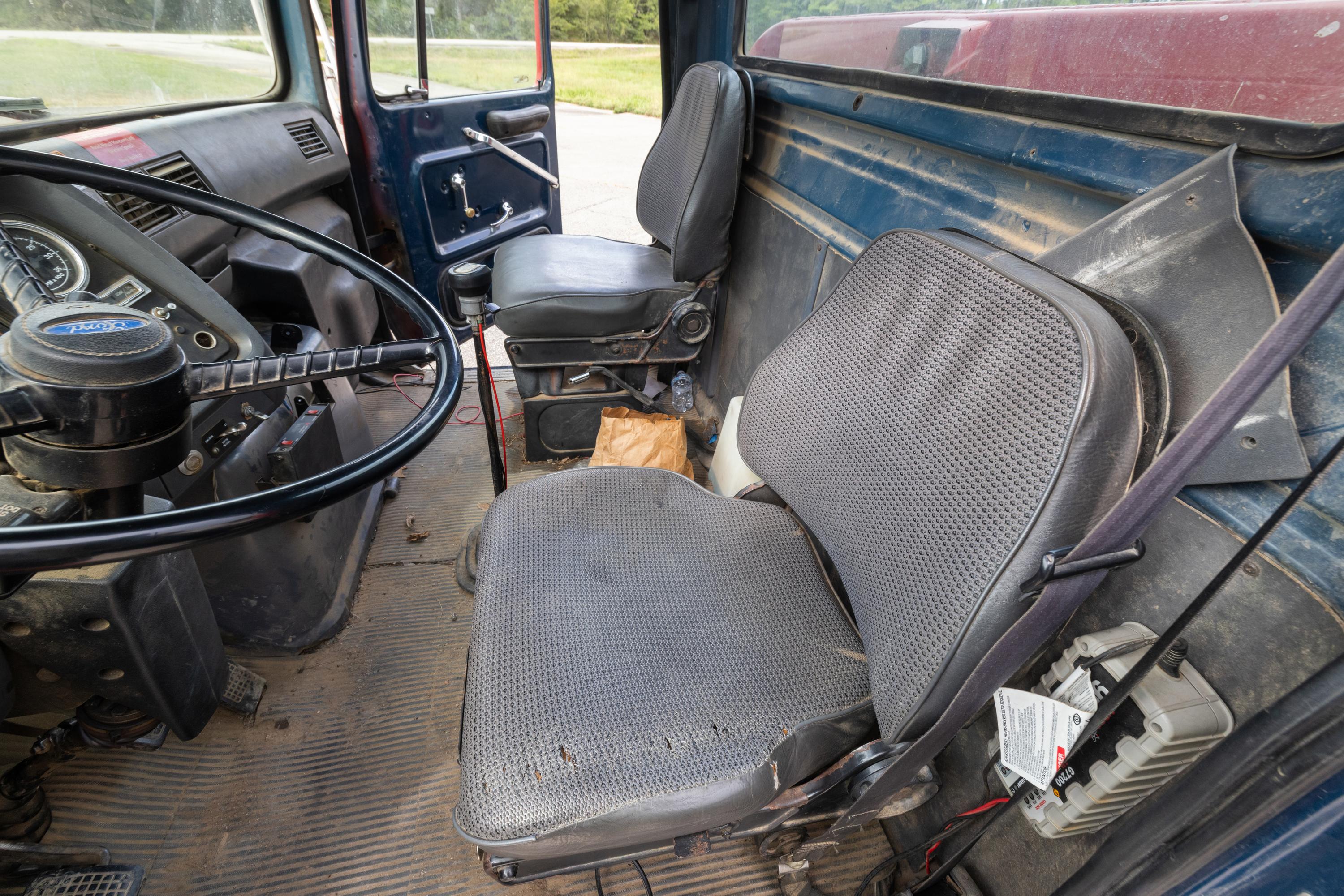 1997 Ford L8000 Pumper Tanker - image 34