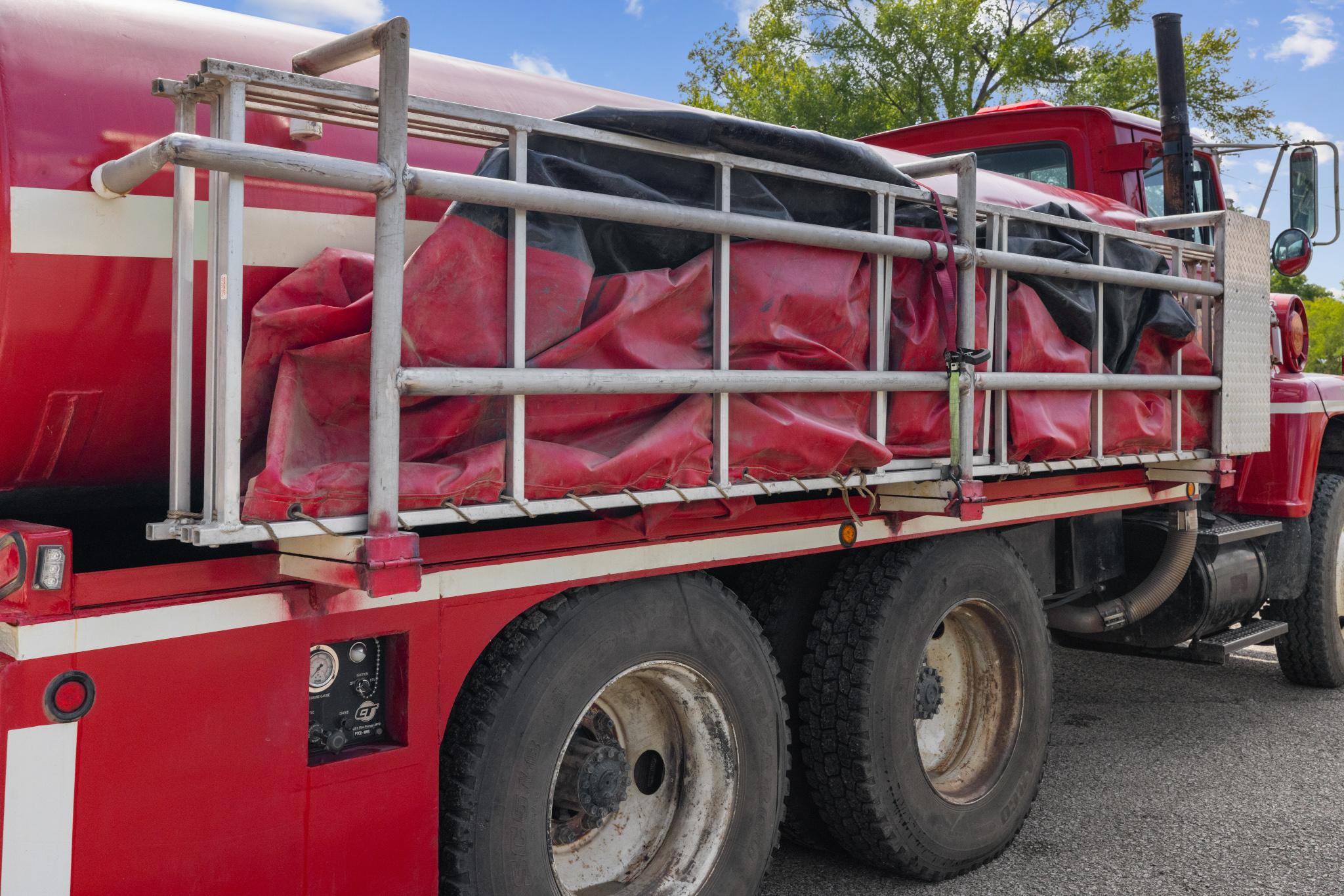 1997 Ford L8000 Pumper Tanker - image 15