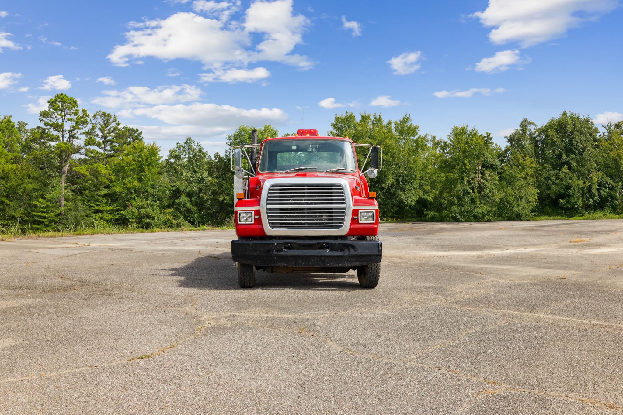 1997 Ford L8000 Pumper Tanker - image 2