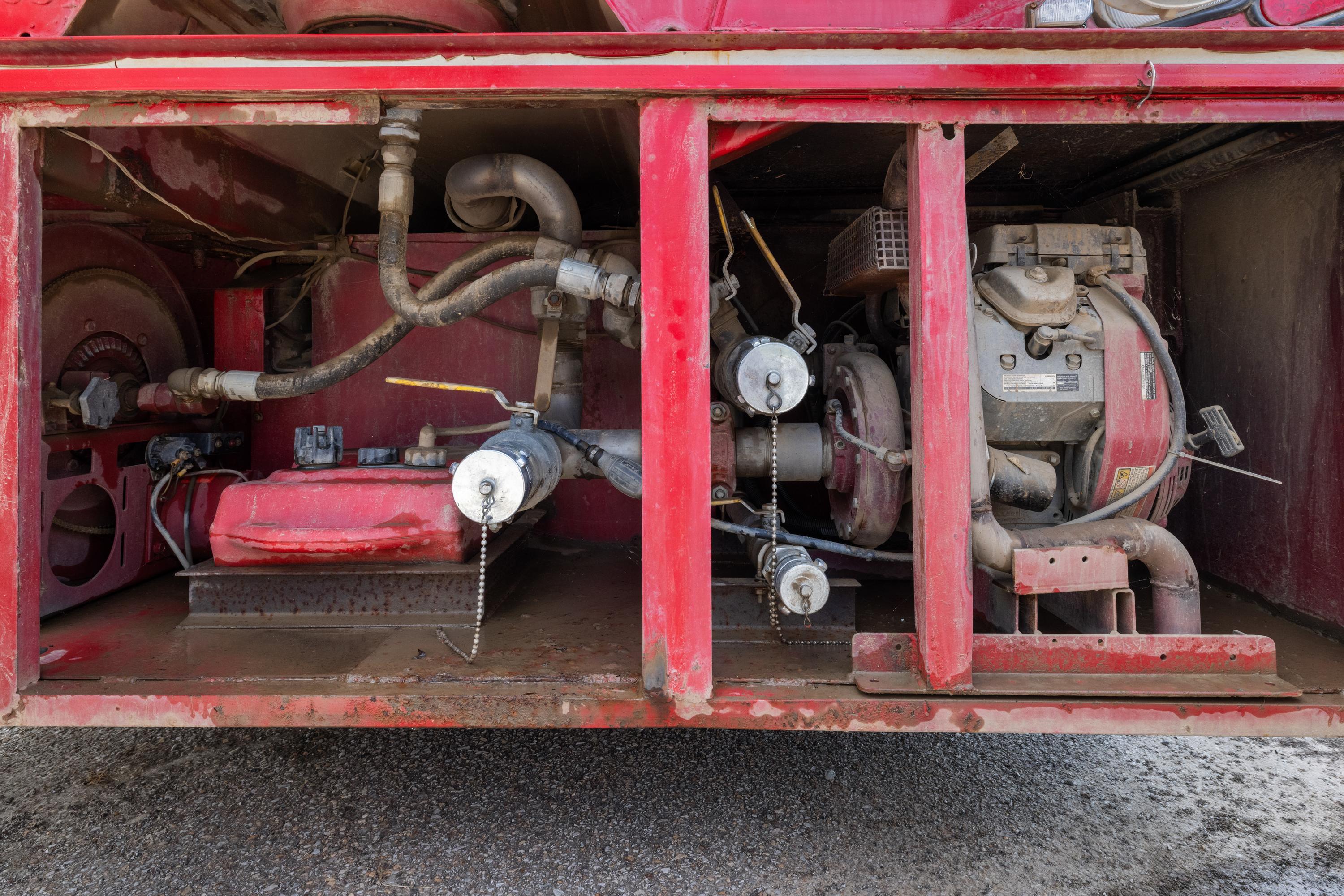 1997 Ford L8000 Pumper Tanker - image 23