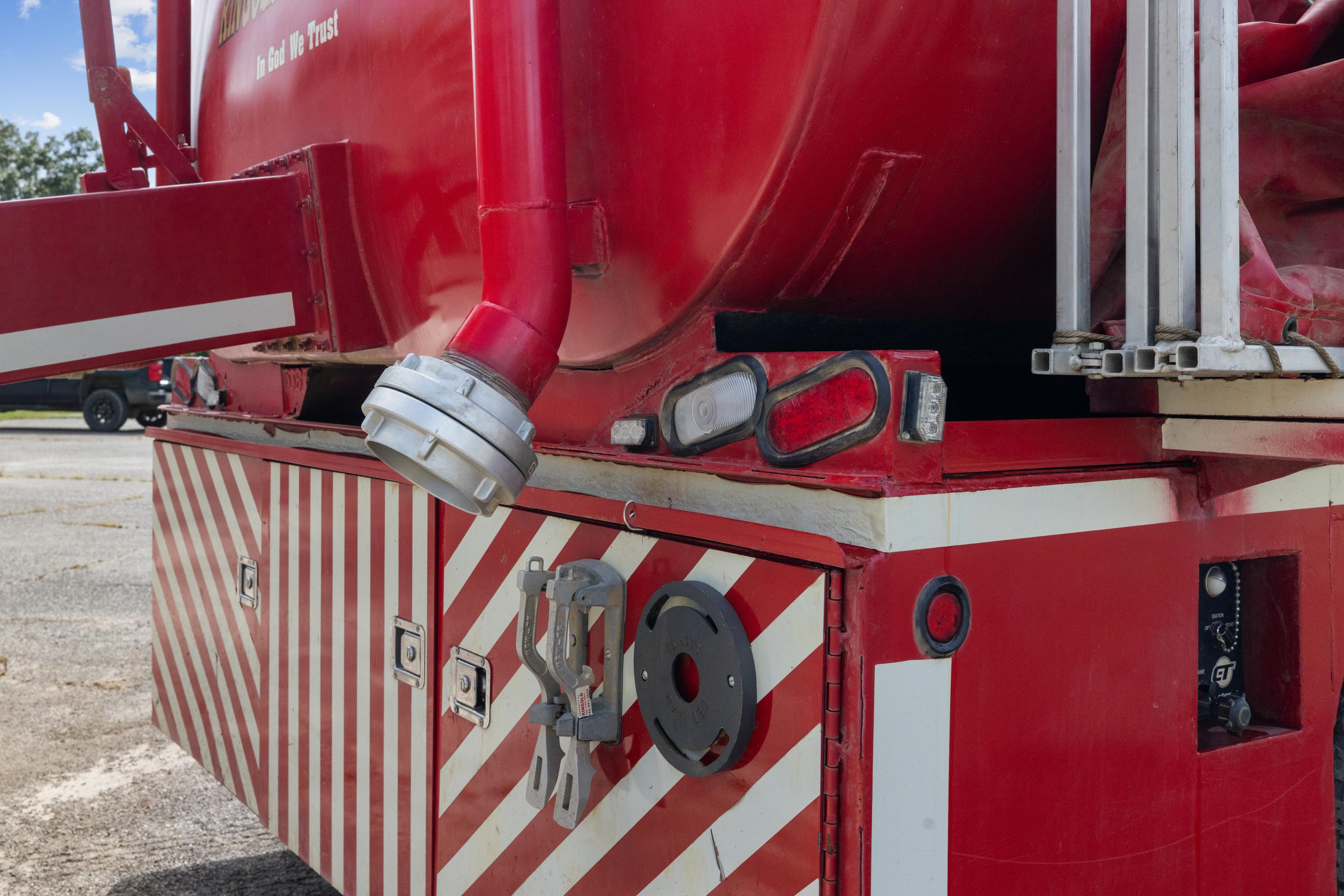 1997 Ford L8000 Pumper Tanker - image 16