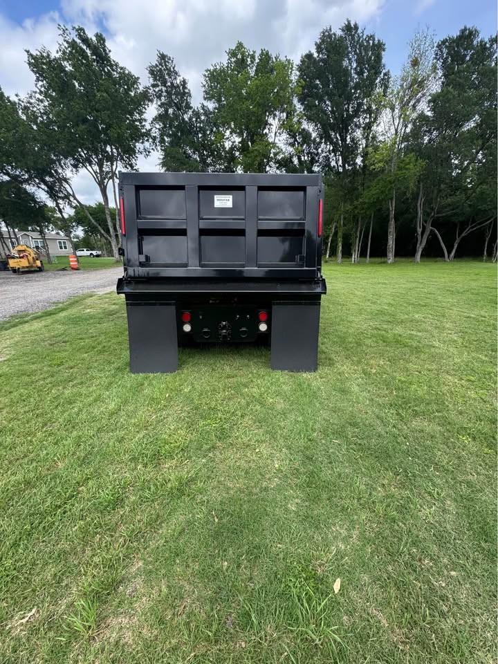 2017 Freightliner M2 Dump Truck - image 5