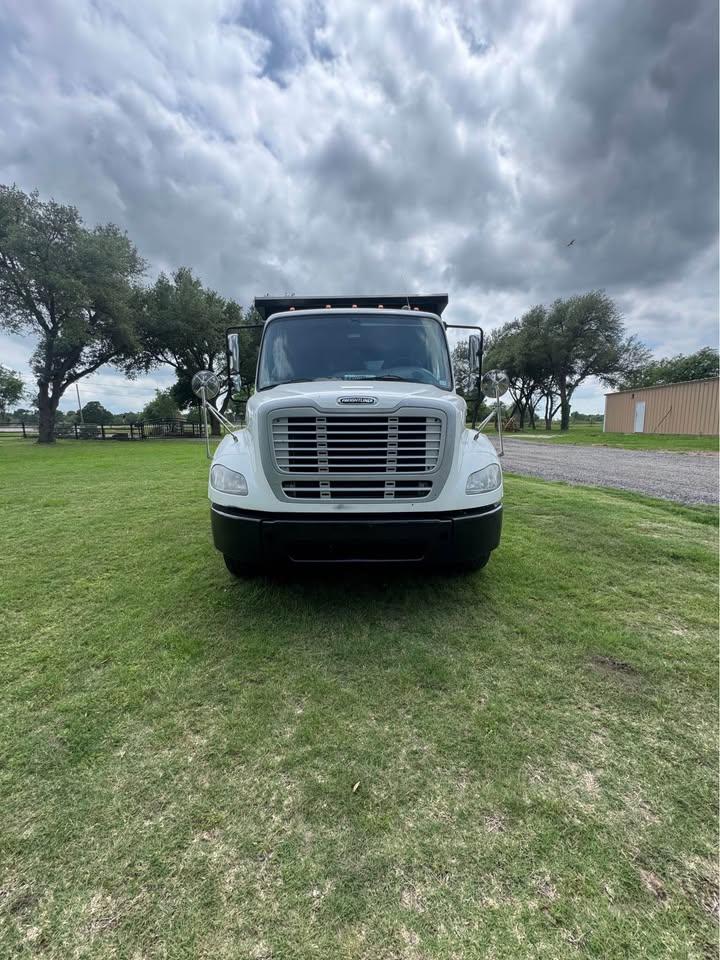2017 Freightliner M2 Dump Truck - image 3