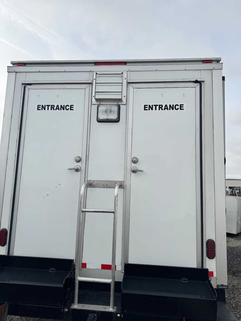 2017 Decontamination Trailer — photo 4