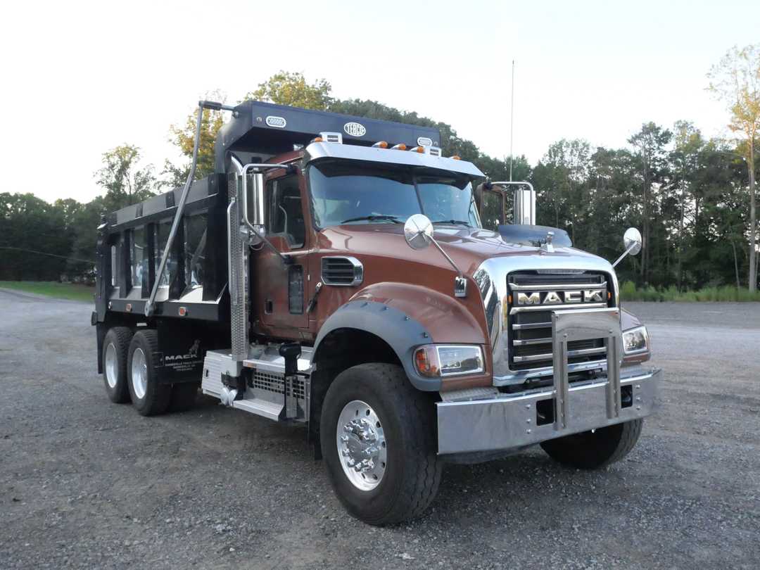 2026 Mack 64FR Dump Truck (G128)