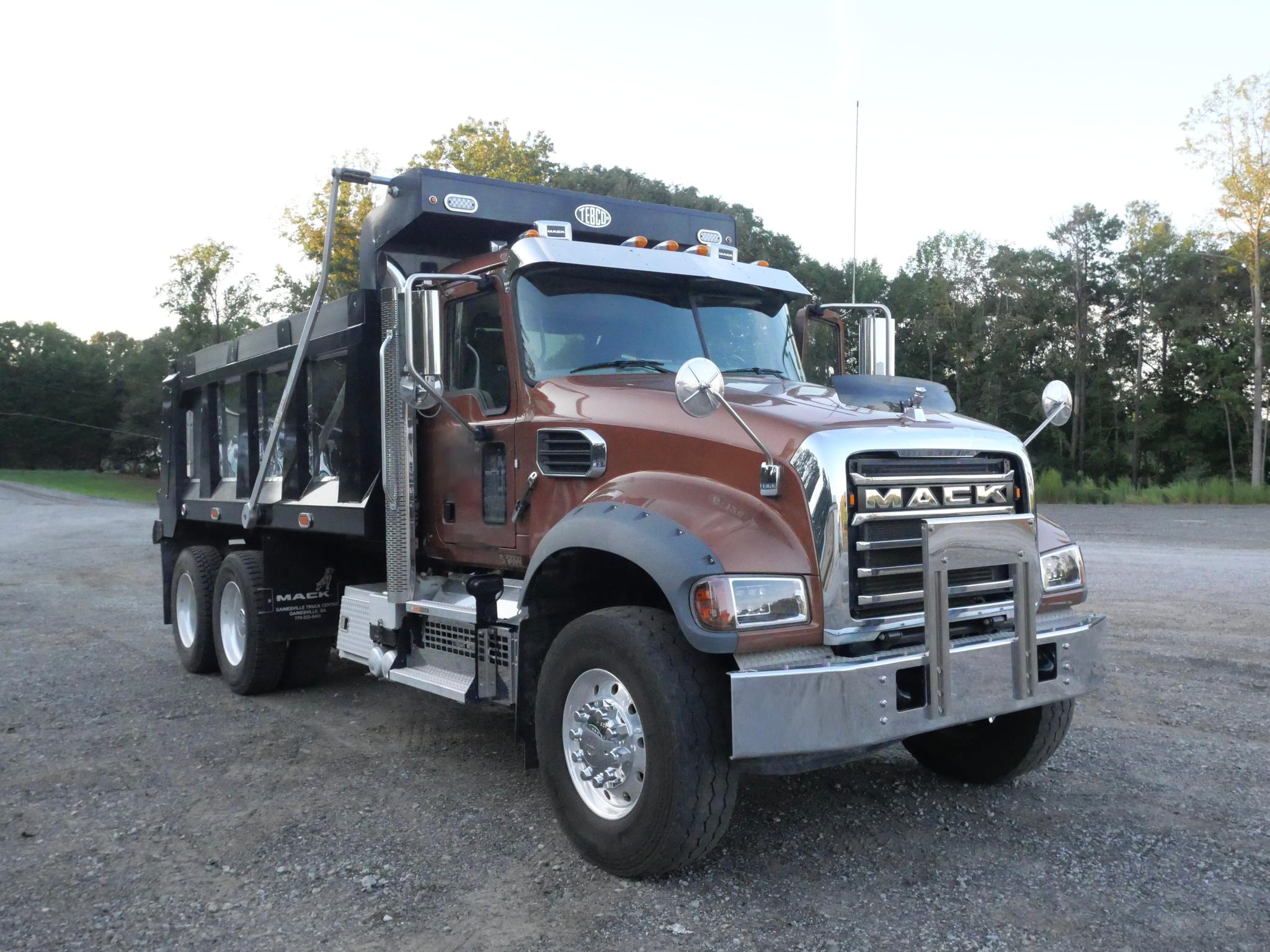 2026 Mack 64FR Dump Truck (G128) - image 1