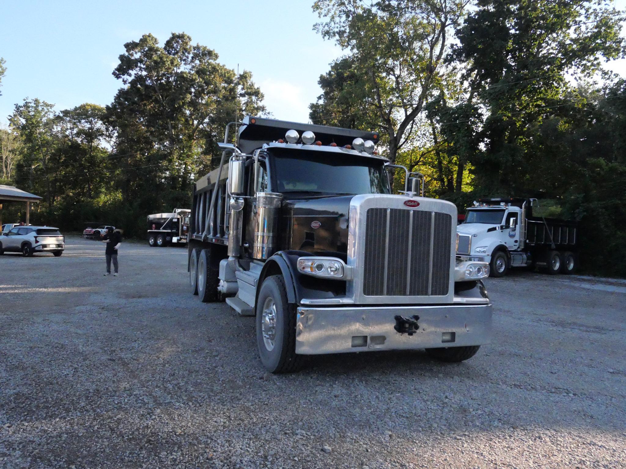 2025 Peterbilt 589 Dump Truck (G117) - image 3