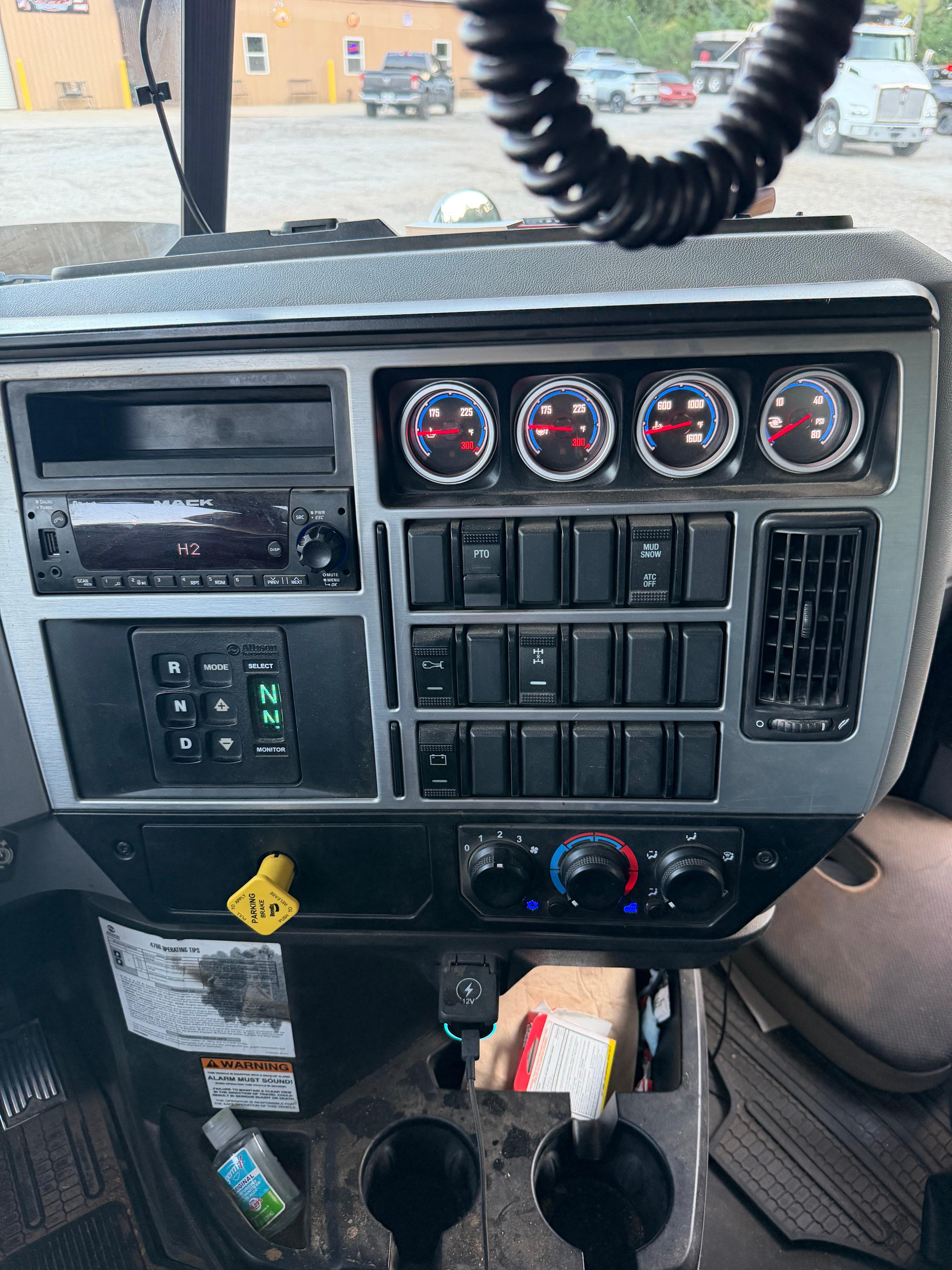 2026 Mack 64FR Dump Truck (G128) - image 10