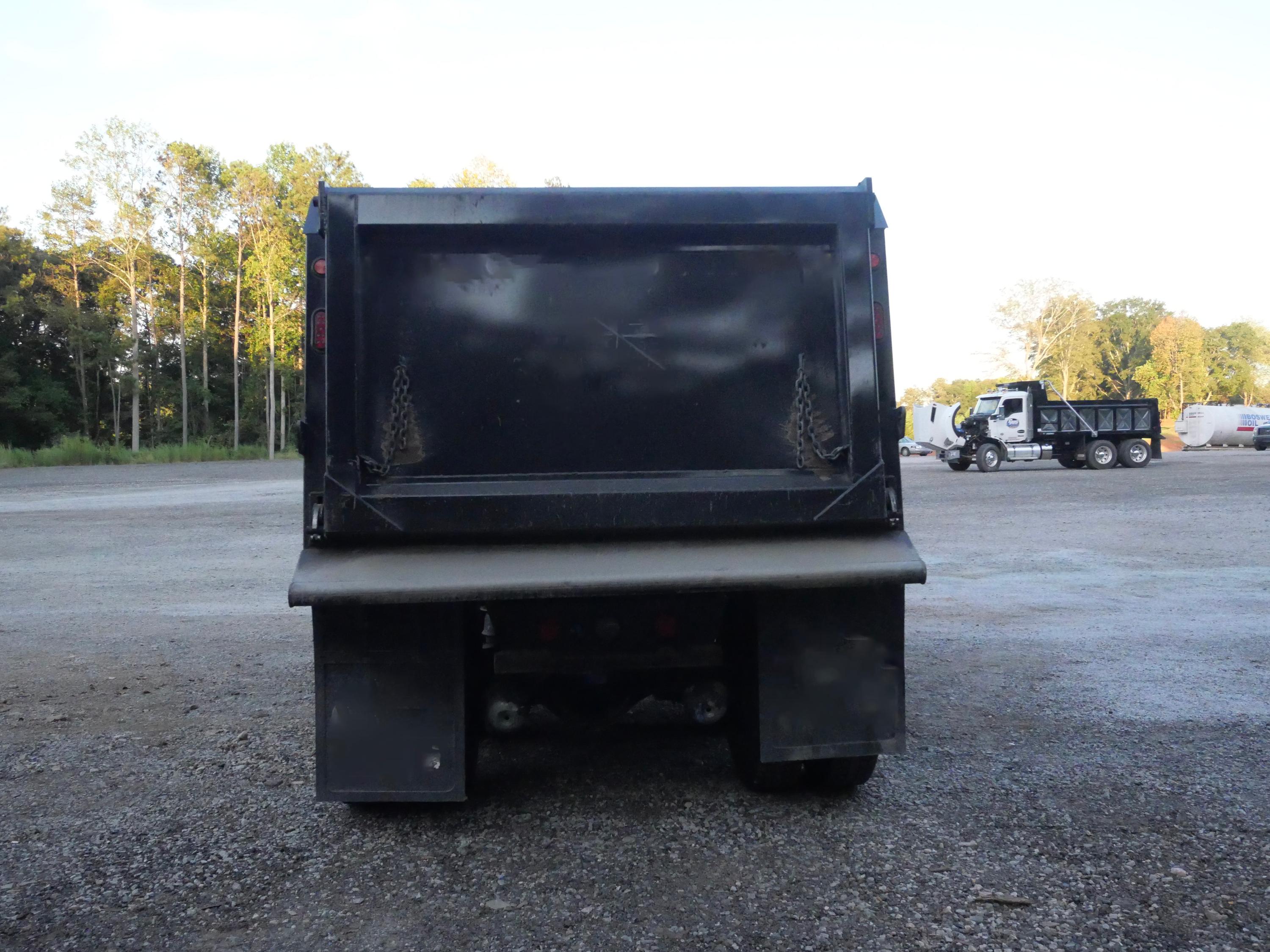 2026 Kenworth T880 Dump Truck (G126) - image 9