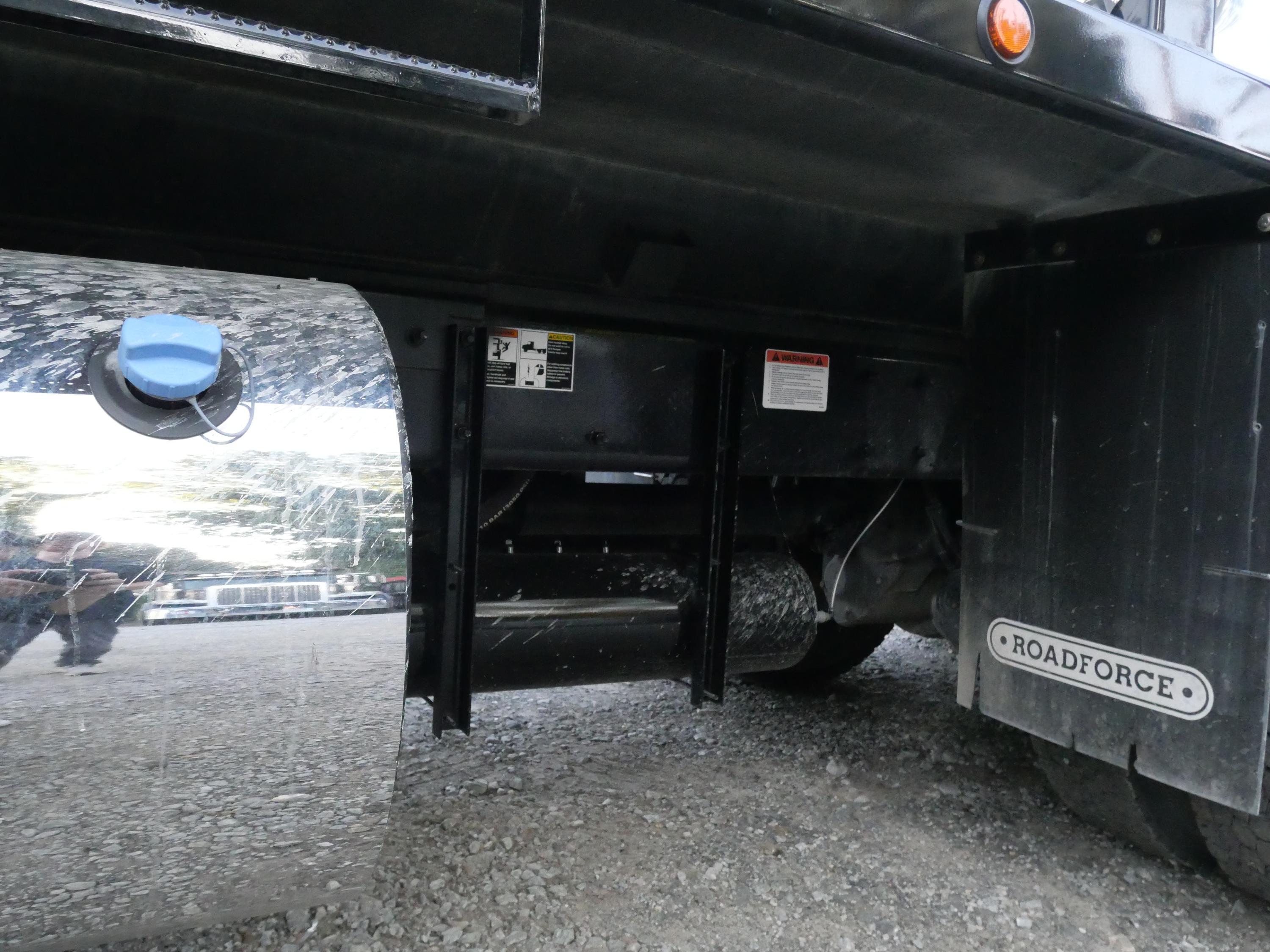 2026 Kenworth T880 Dump Truck (G82) - image 32