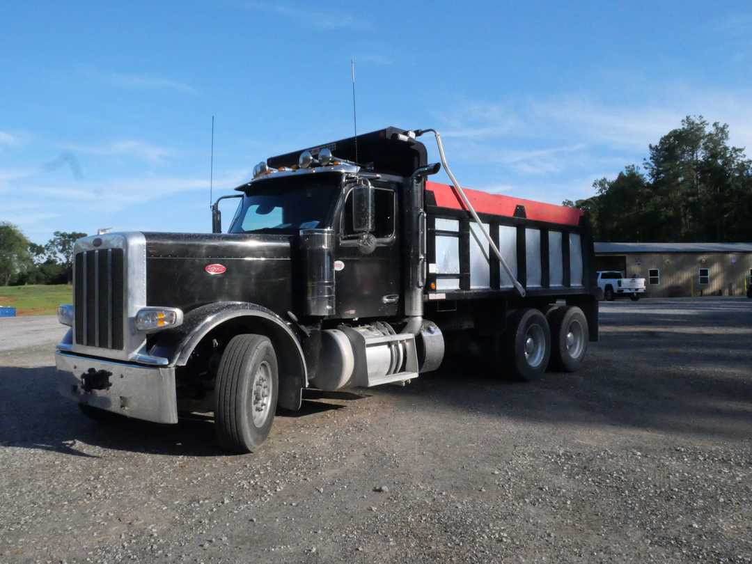 2025 Peterbilt 589 Dump Truck (G110)