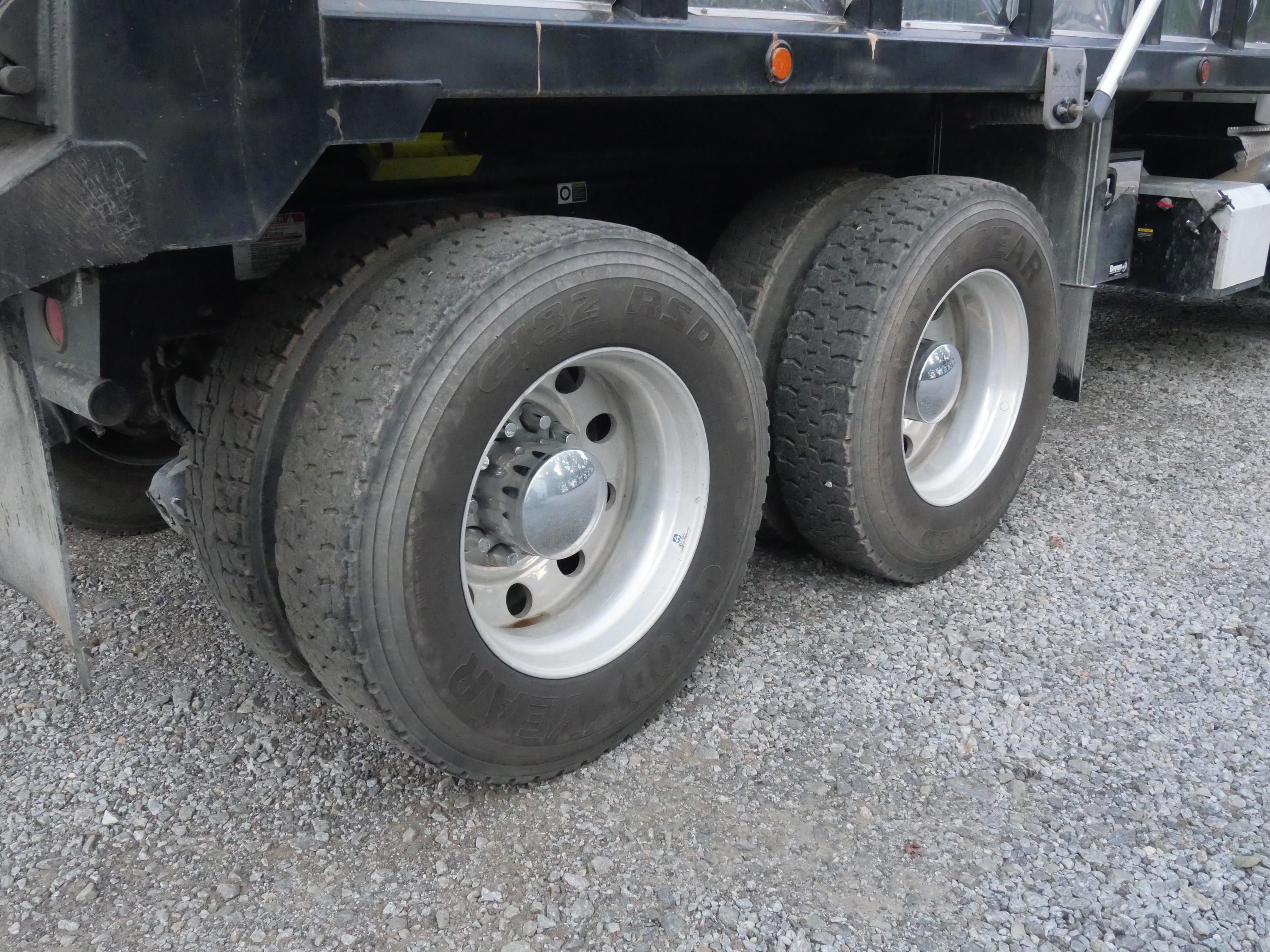 2026 Kenworth T880 Dump Truck (G81) - image 20
