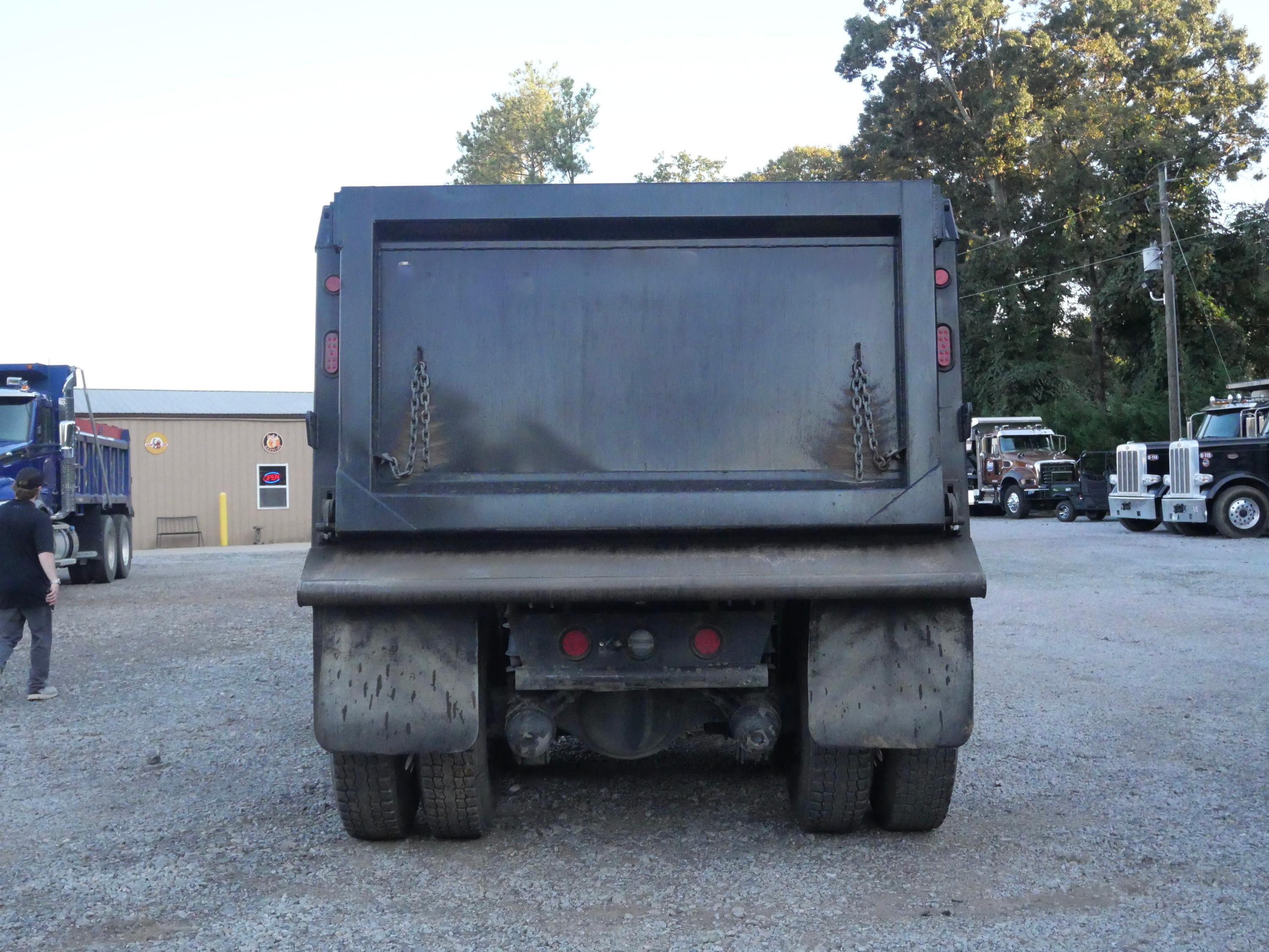 2026 Kenworth T880 Dump Truck (G81) - image 8