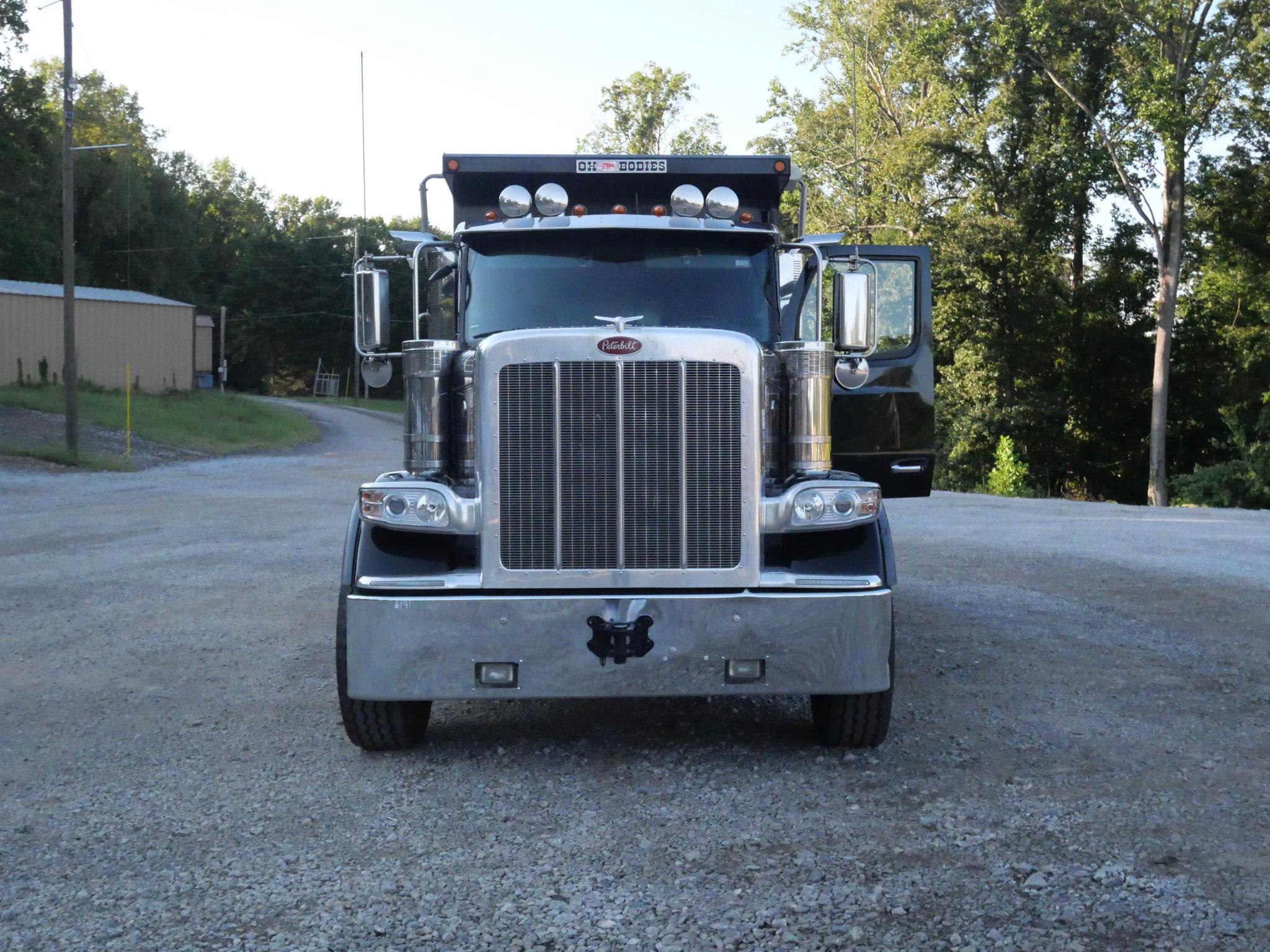 2025 Peterbilt 589 Dump Truck (G121) - image 4