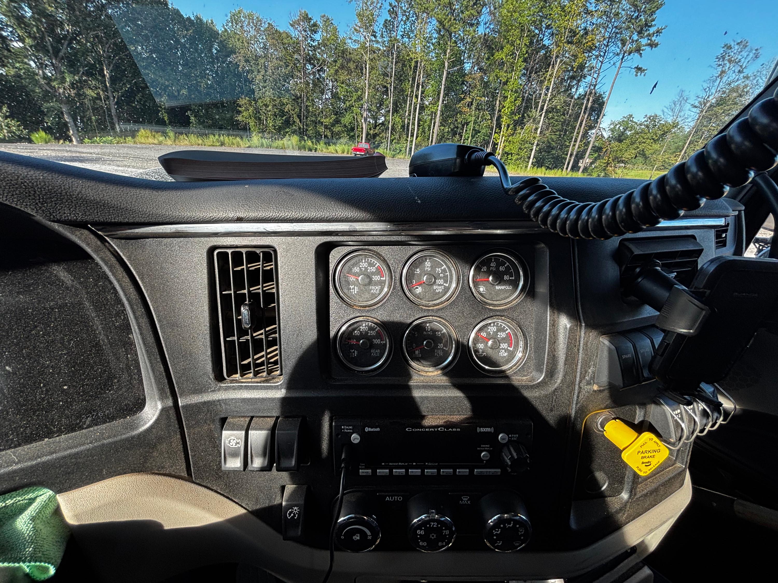 2025 Peterbilt 589 Dump Truck (G110) - image 13
