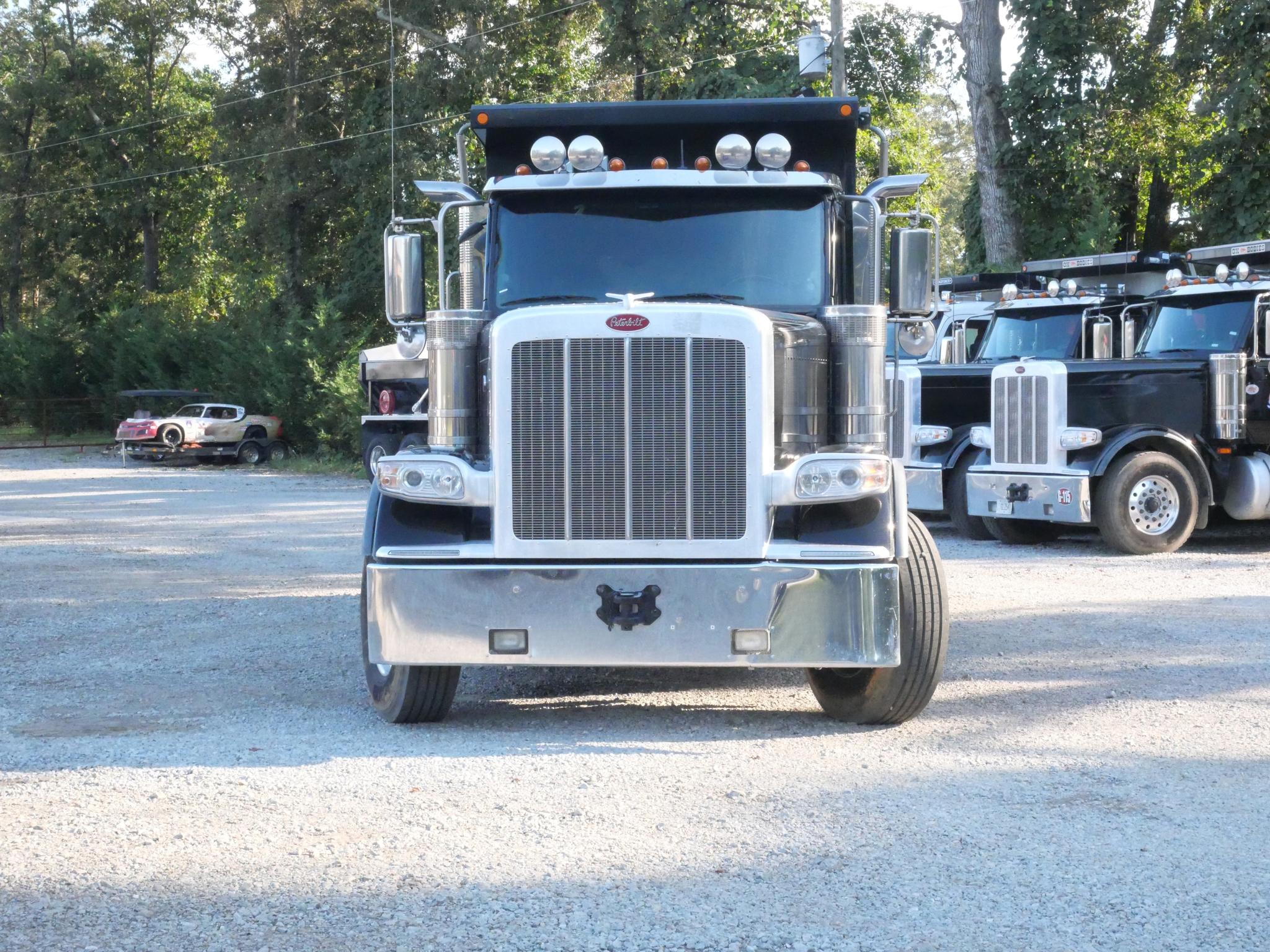 2025 Peterbilt 589 Dump Truck (G113) - image 3